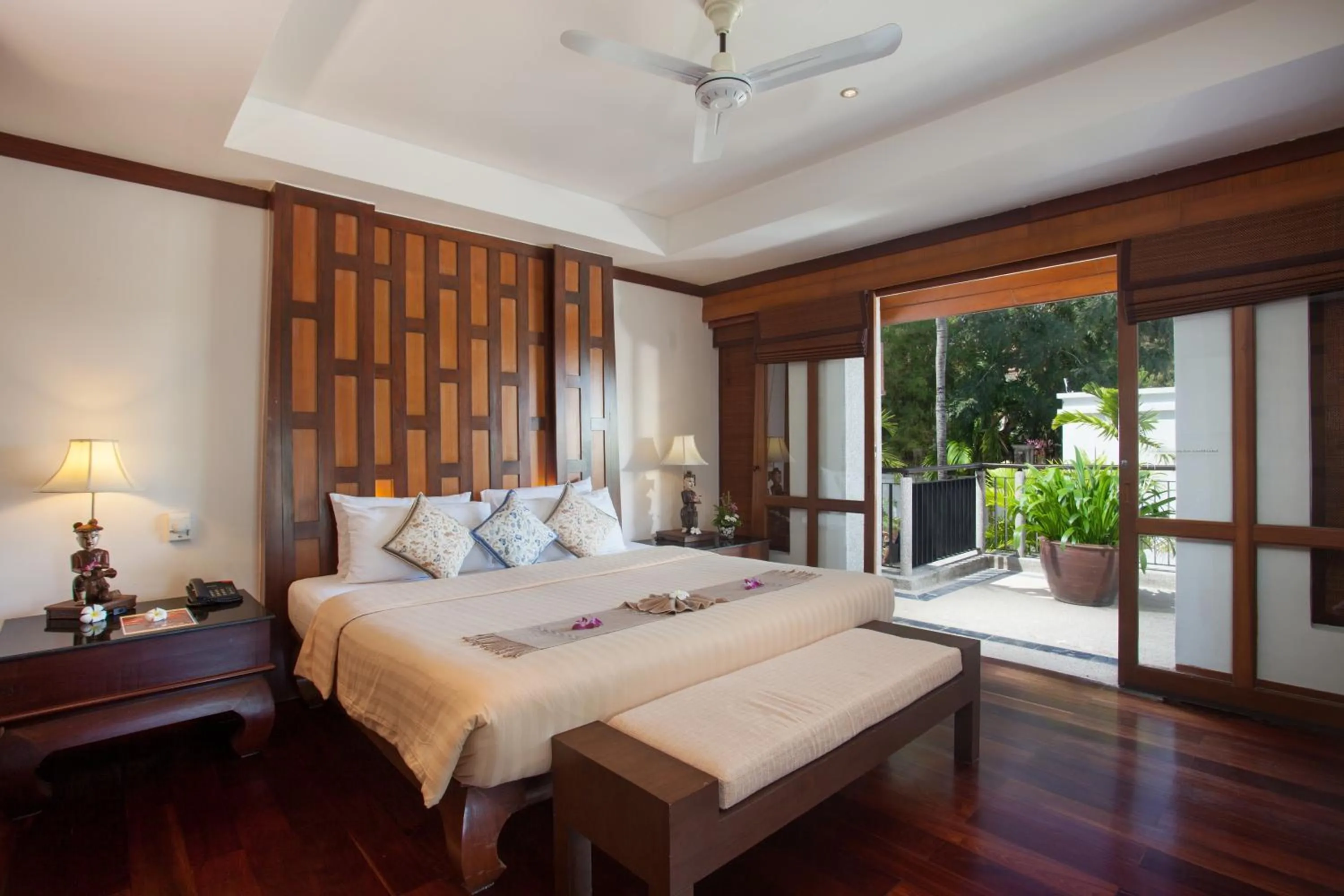Photo of the whole room, Bed in Baan Yin Dee Boutique Resort Phuket - SHA Plus