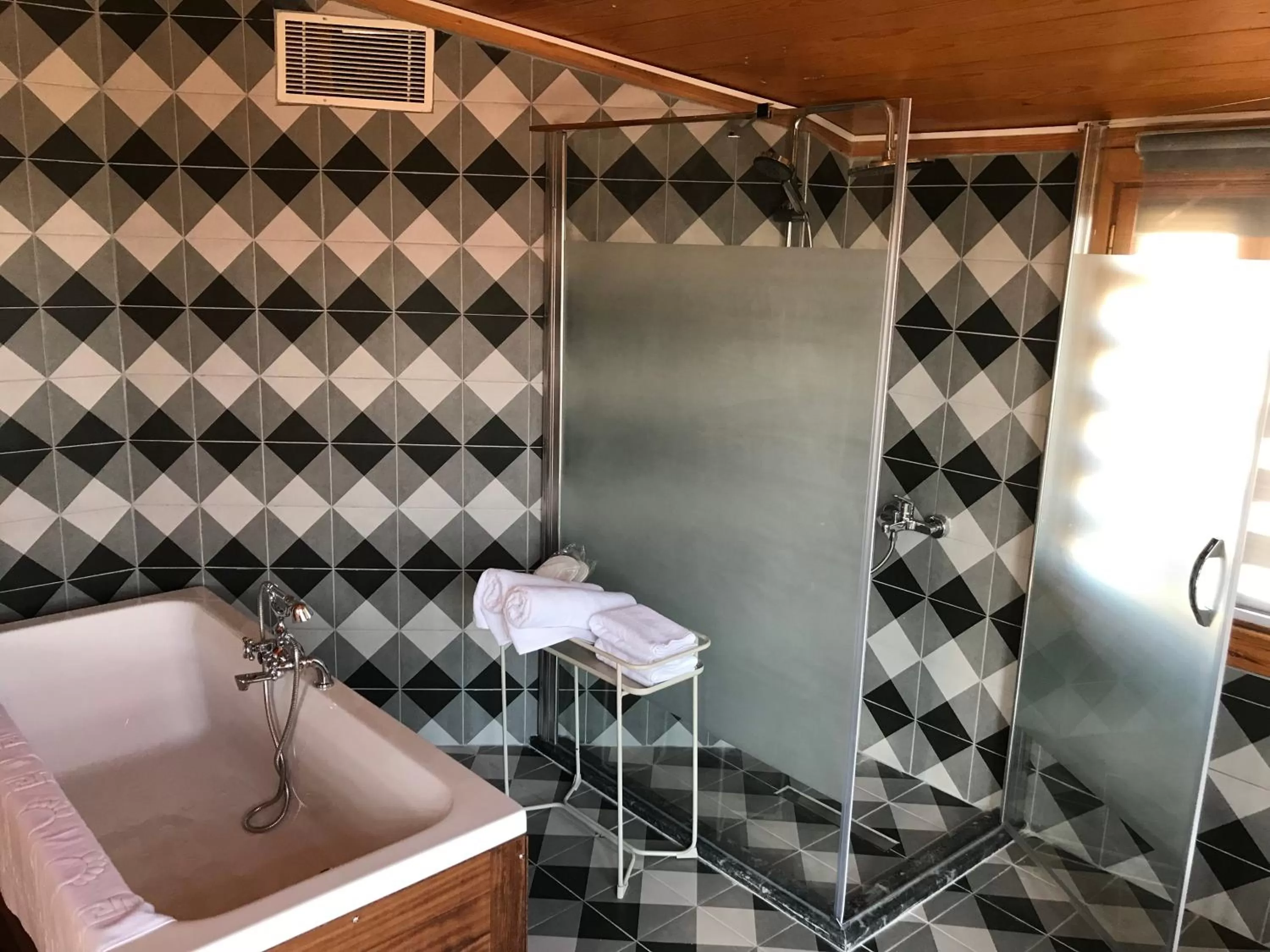 Shower in Green Mansion