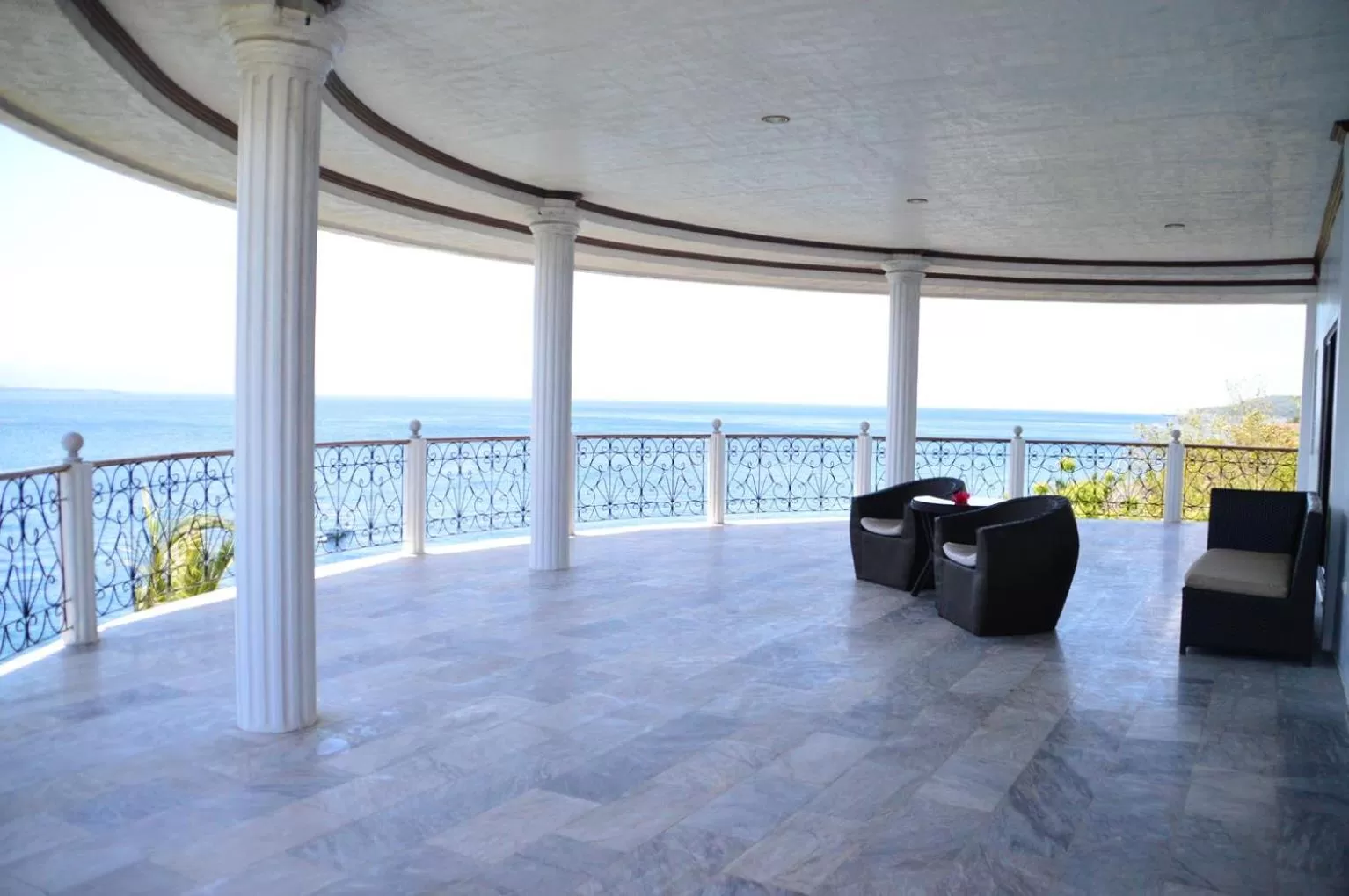 Balcony/Terrace in Eden Resort