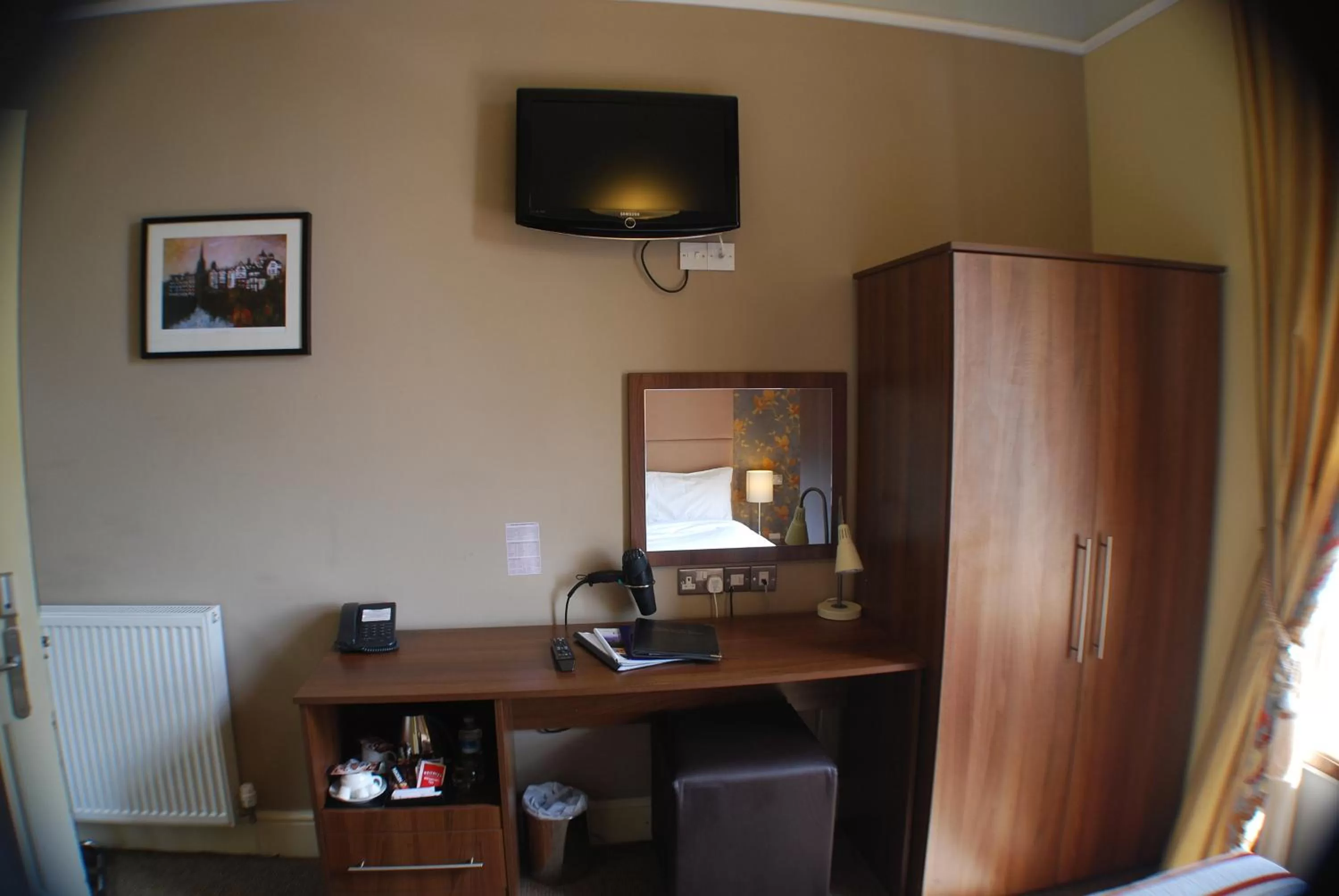 Seating area in The Salisbury Hotel