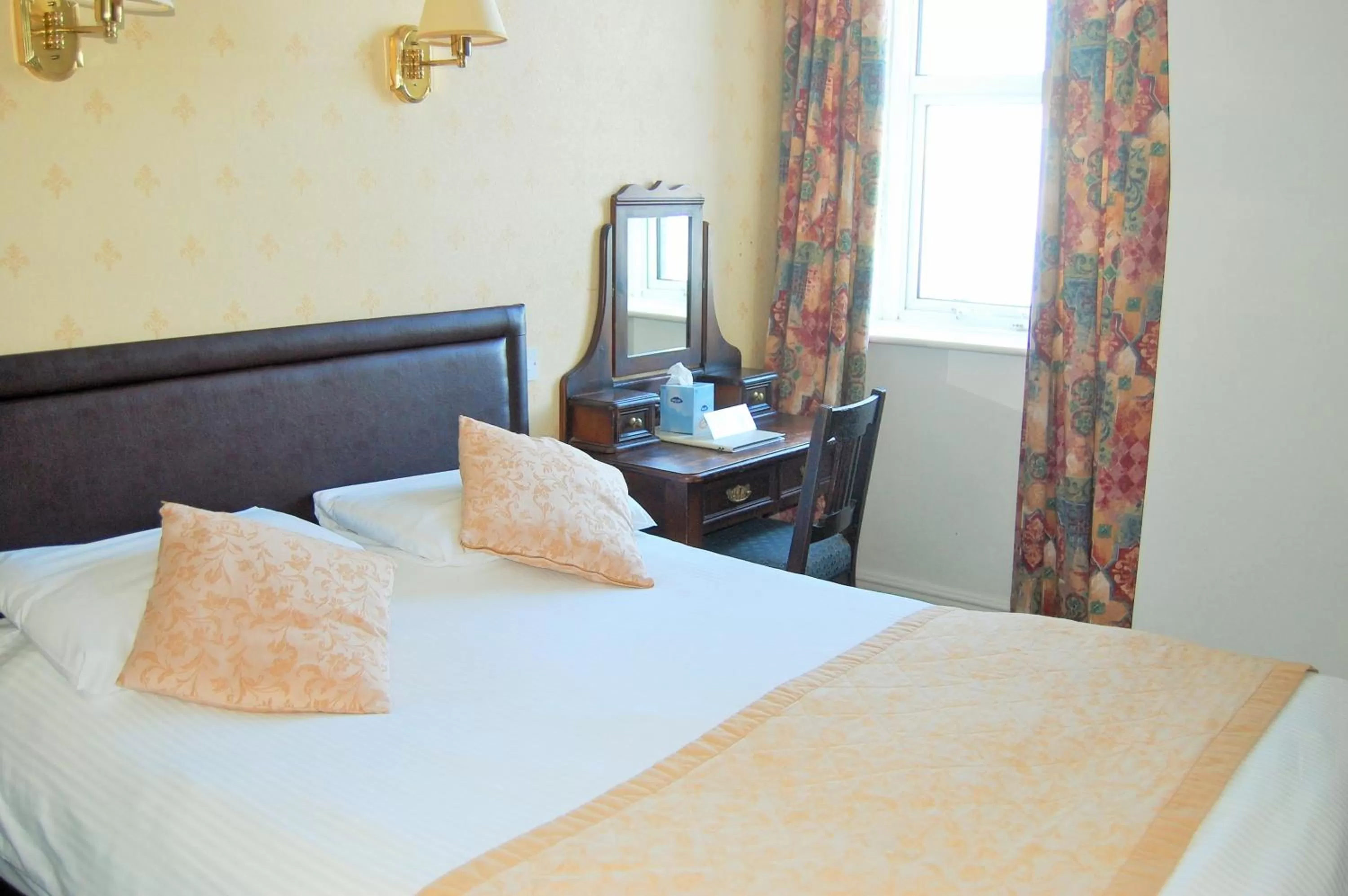 Bed in Hotel Victoria