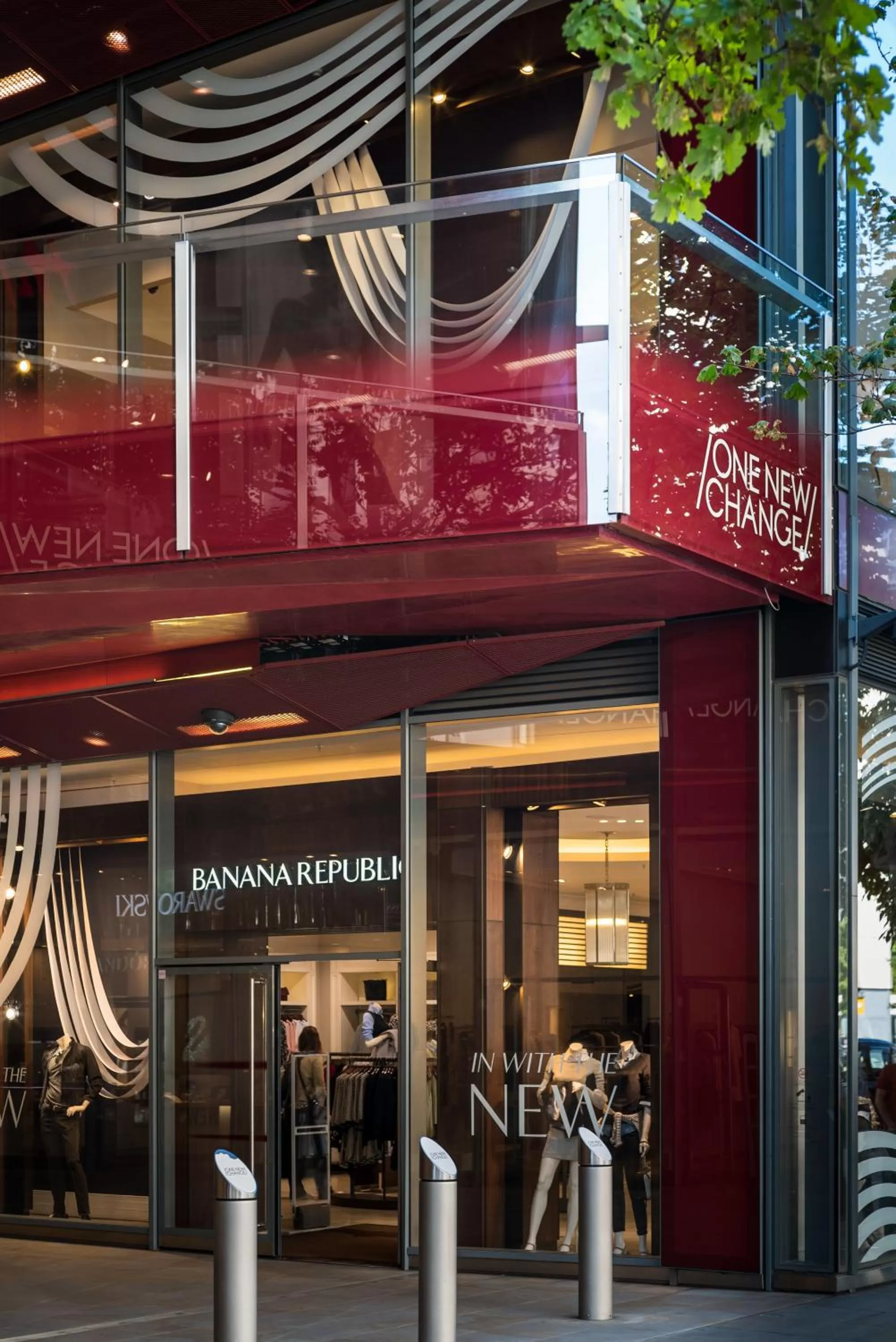 Area and facilities in Apex City Of London Hotel