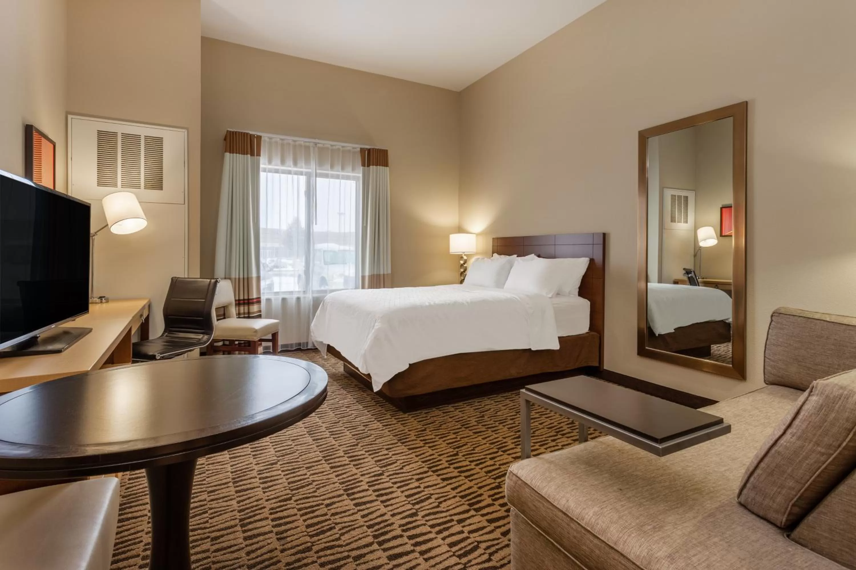 Queen Studio Suite with Hearing Accessability - Non-Smoking in Candlewood Suites Fargo South-Medical Center, an IHG Hotel