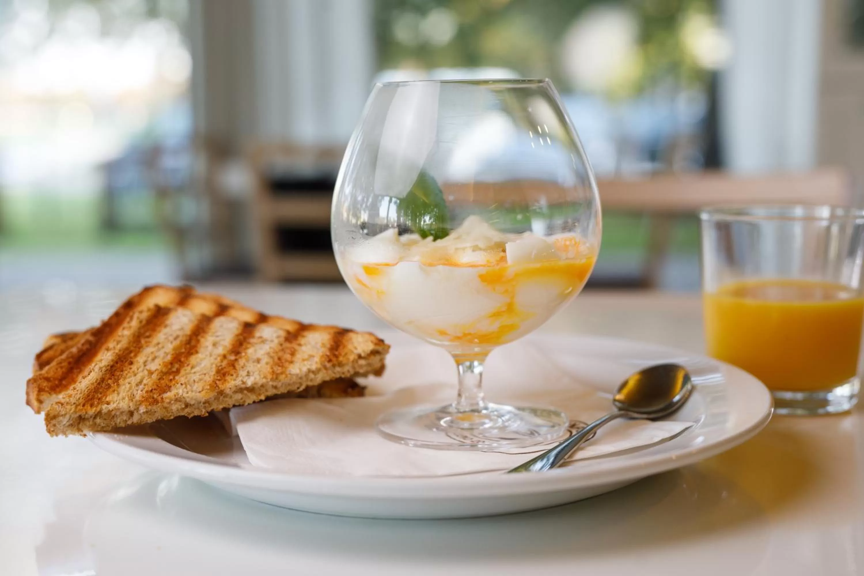 Restaurant/places to eat in Atelier Lanna