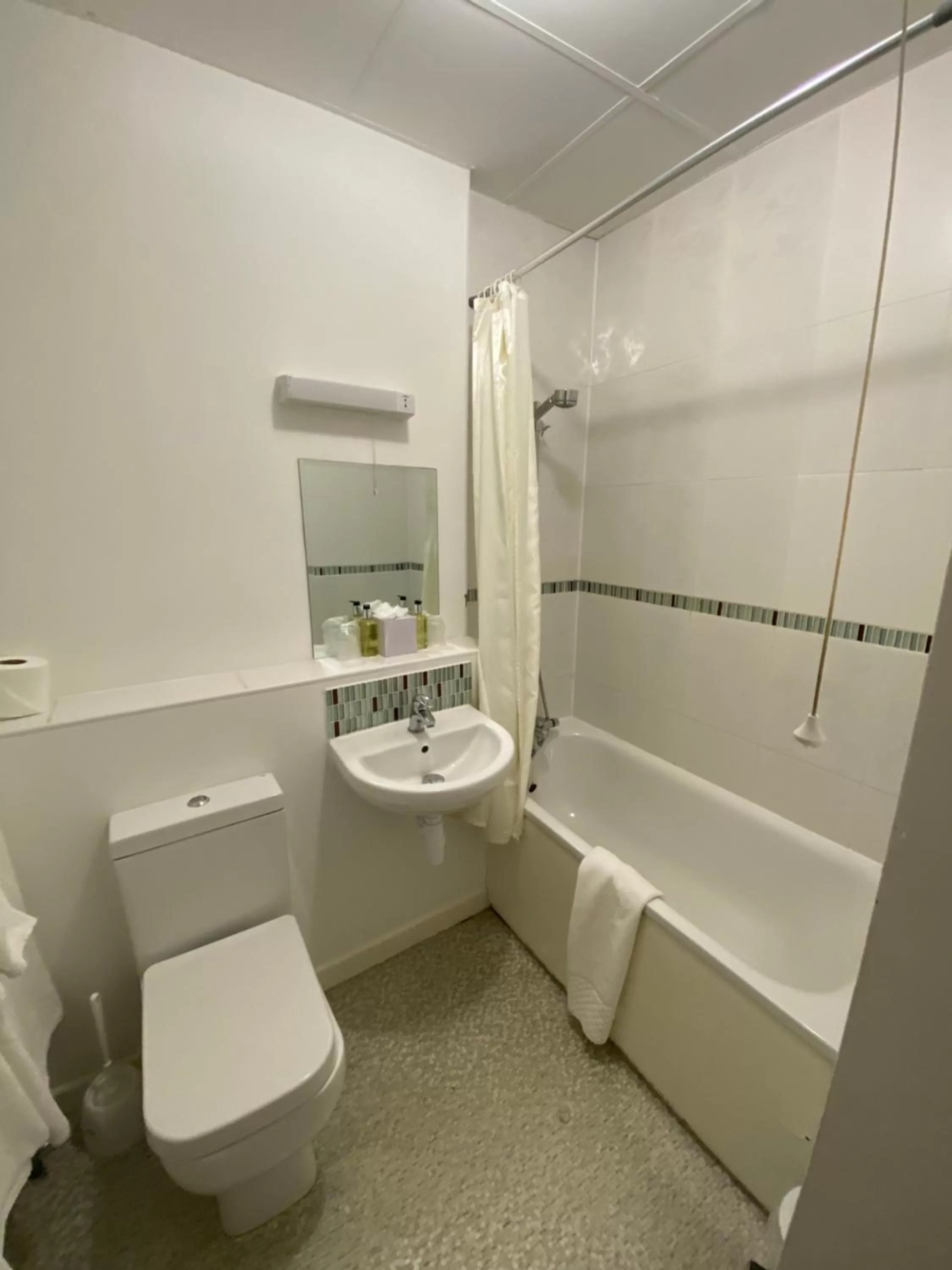 Bathroom in Cottonwood Boutique