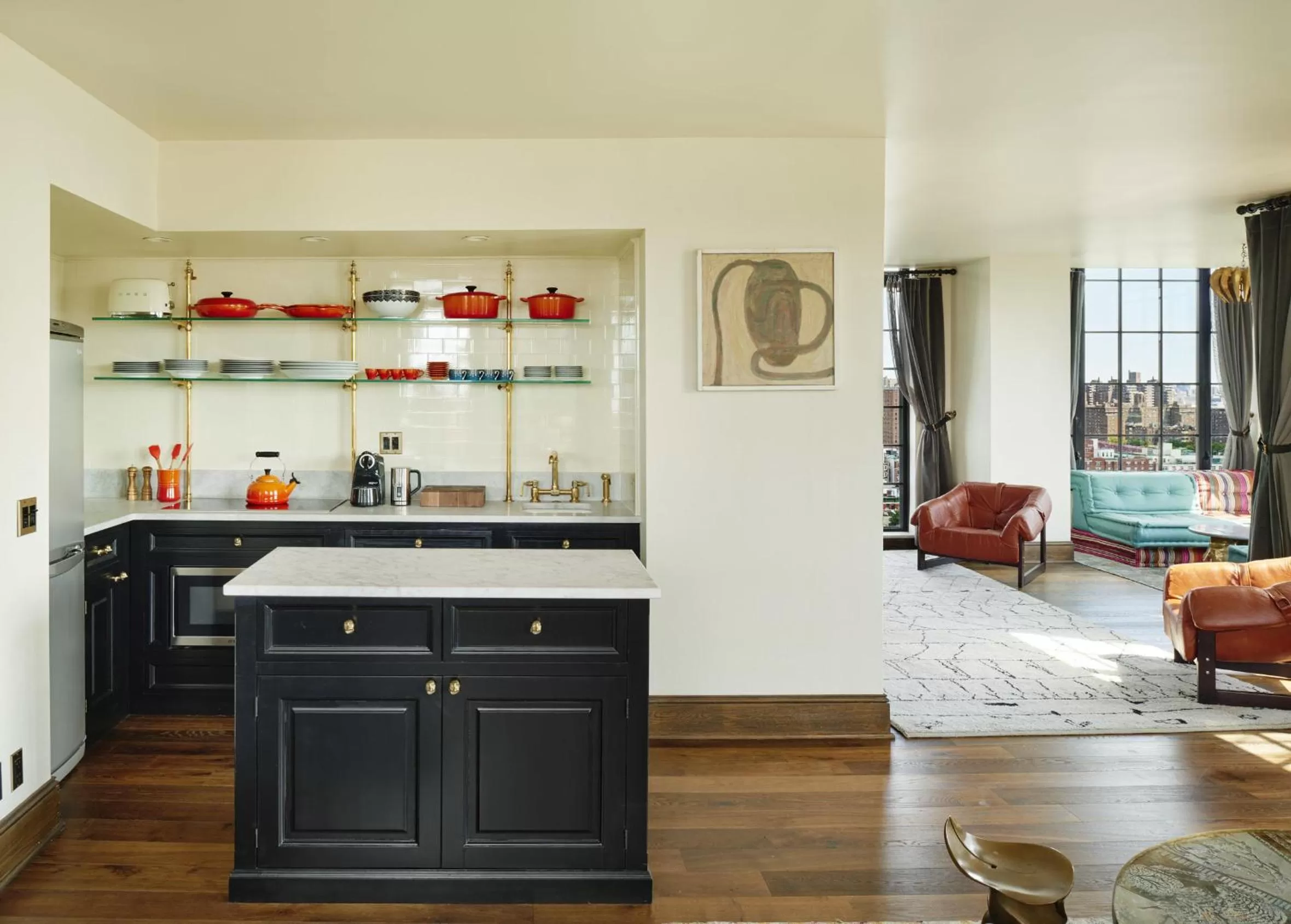 Kitchen or kitchenette in The Ludlow Hotel