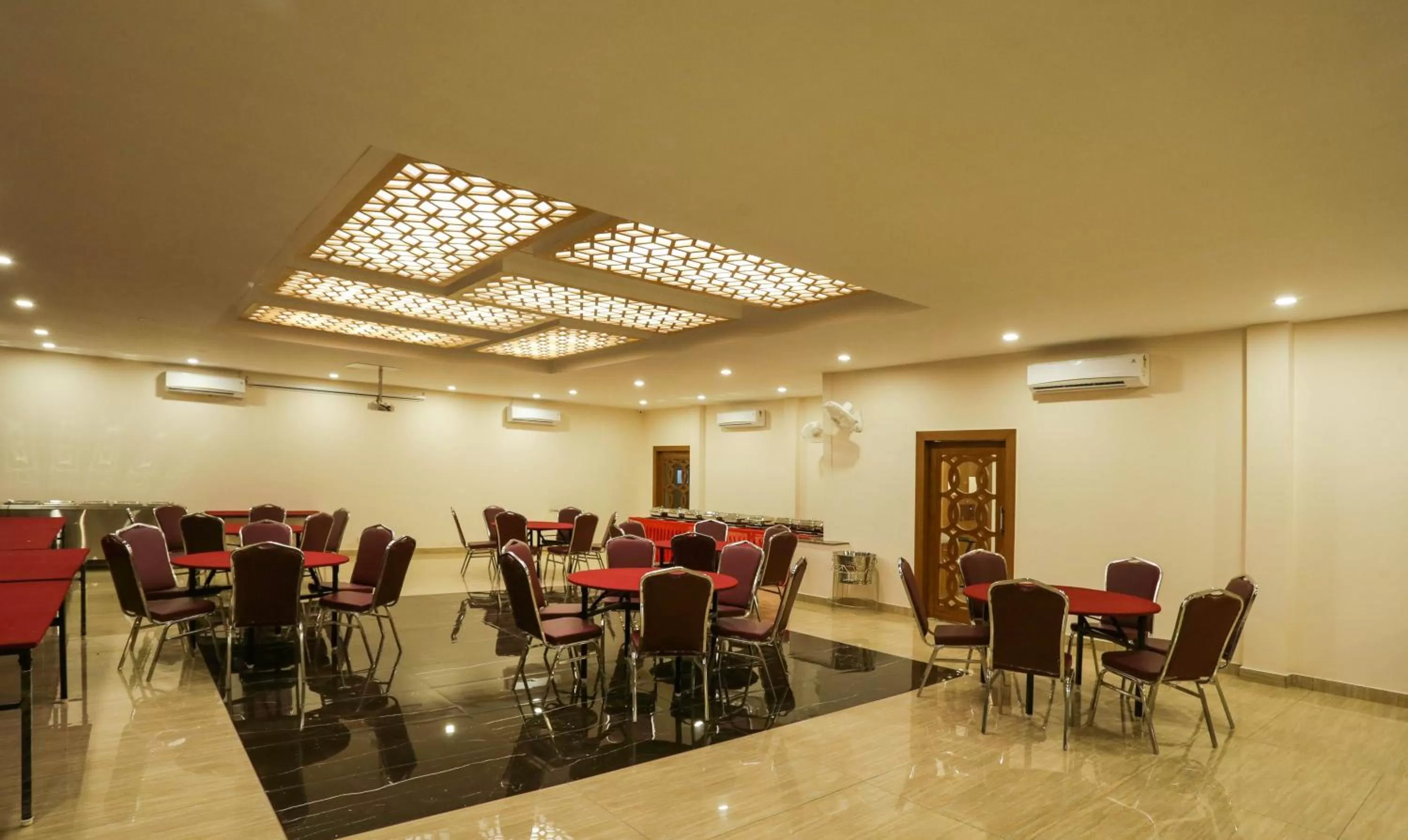 Restaurant/places to eat in Treebo Blessing Bells