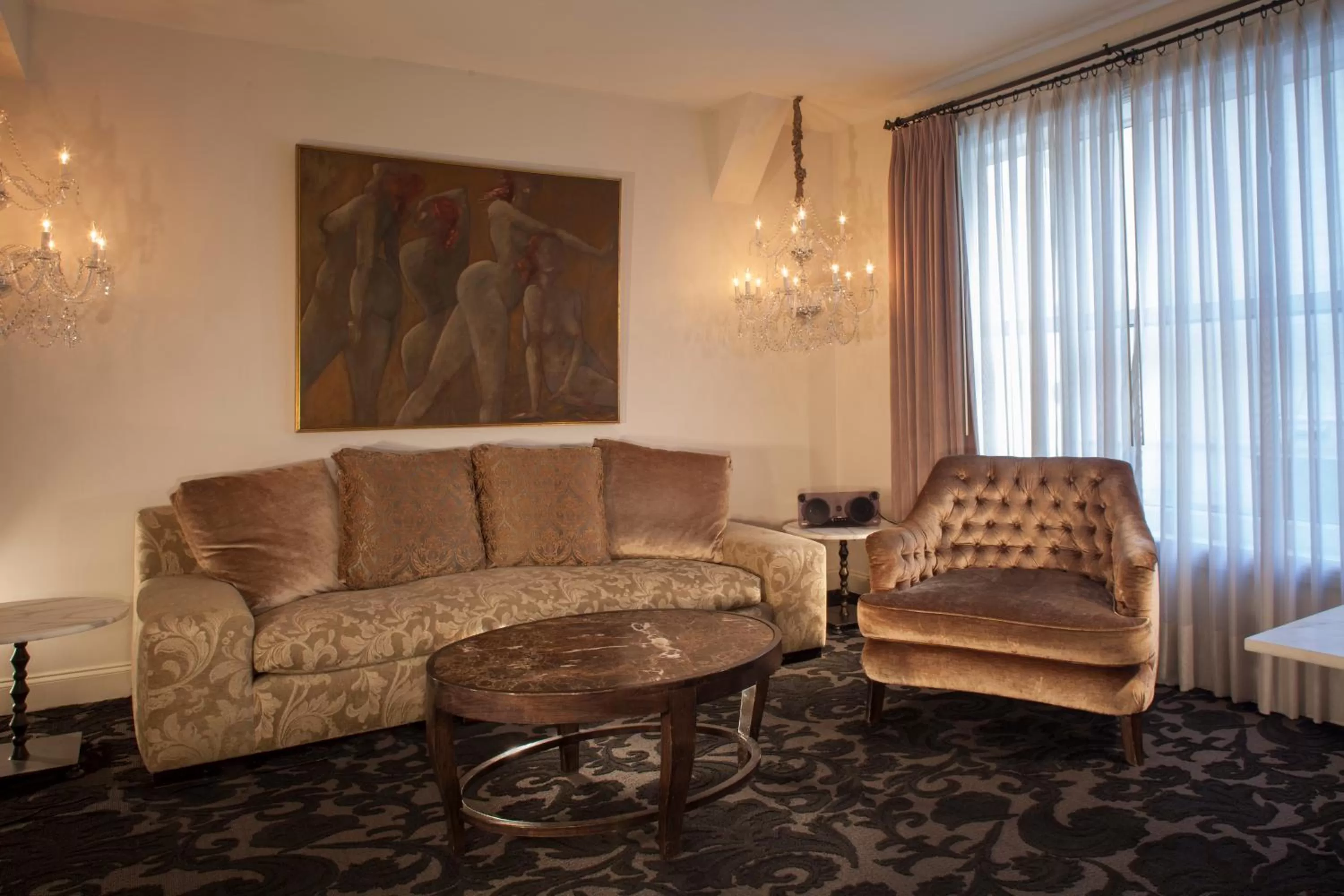 Seating area in International House Hotel