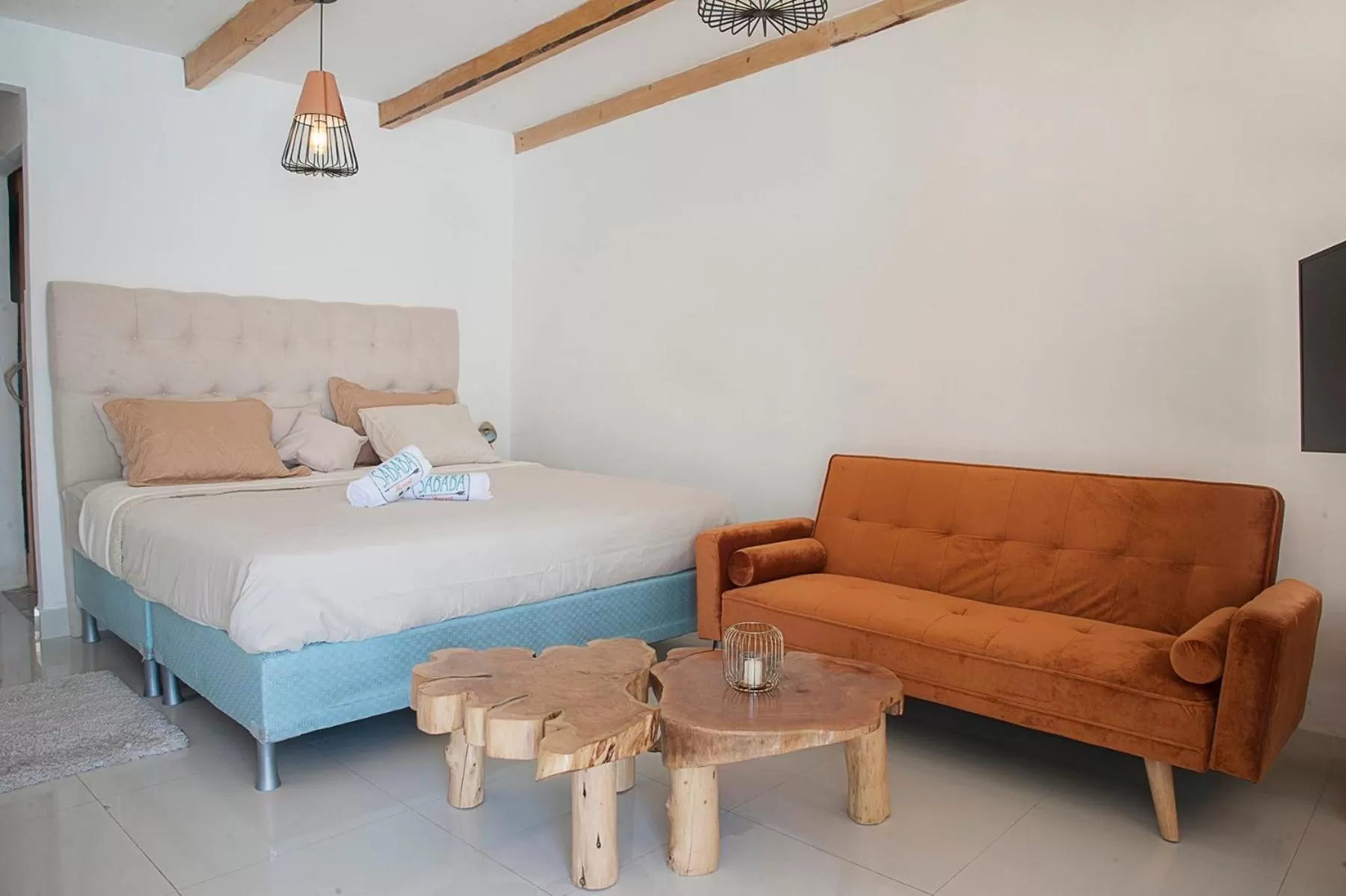 Photo of the whole room in Sababa Resort