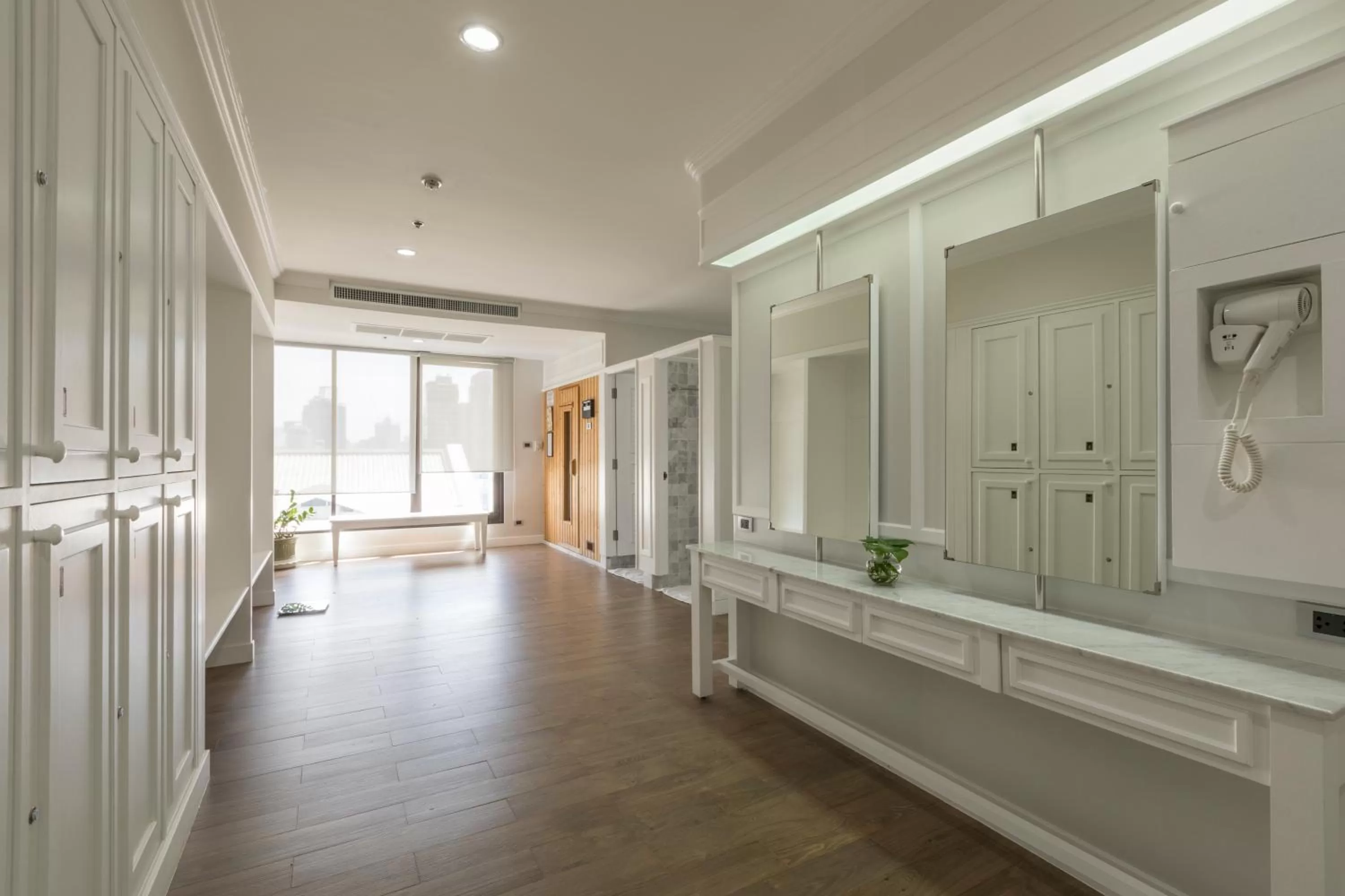 Fitness centre/facilities in Cape House Hotel, Bangkok