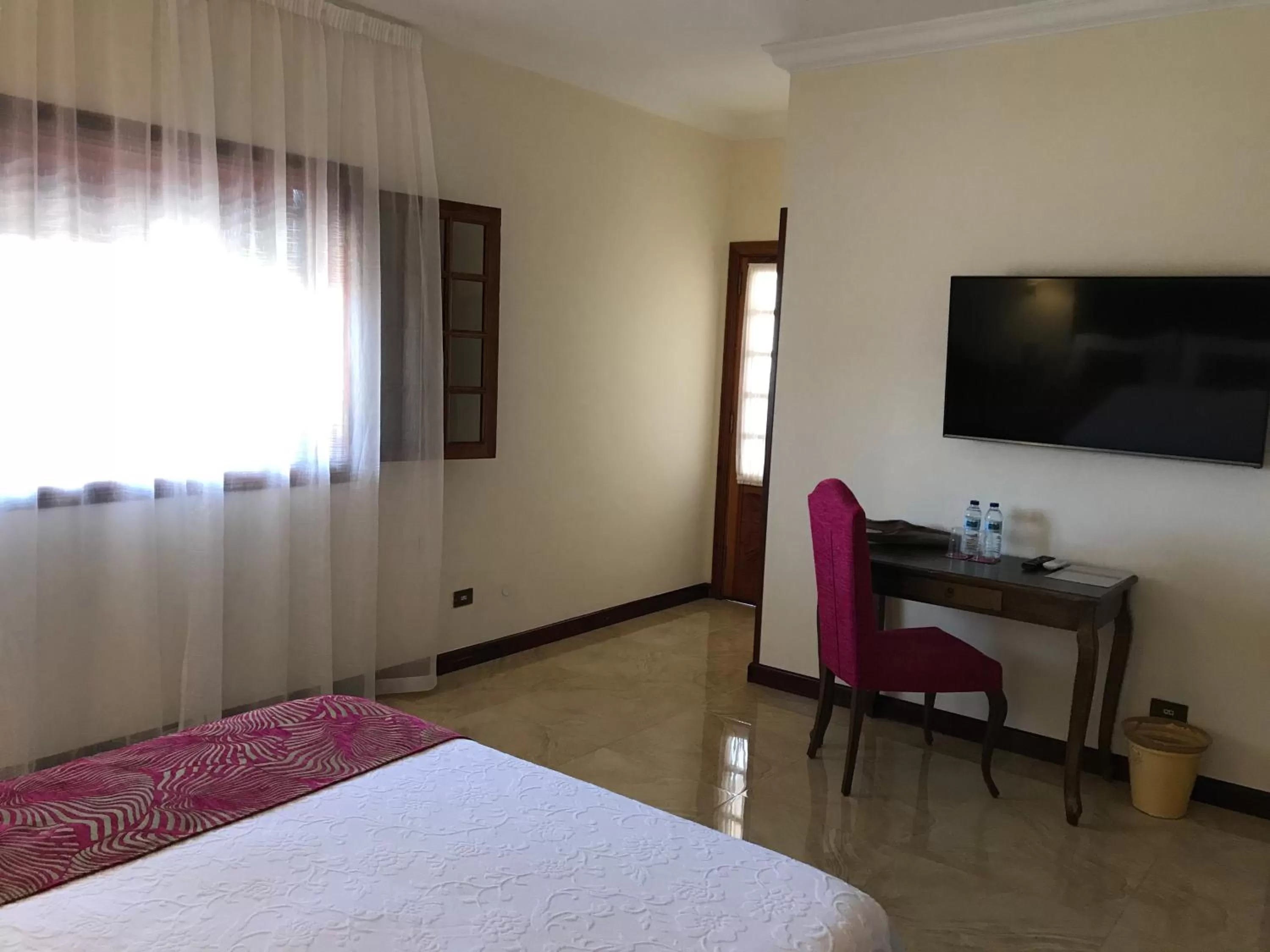 Communal lounge/ TV room, TV/Entertainment Center in Il Sogno di Gio della Laguna