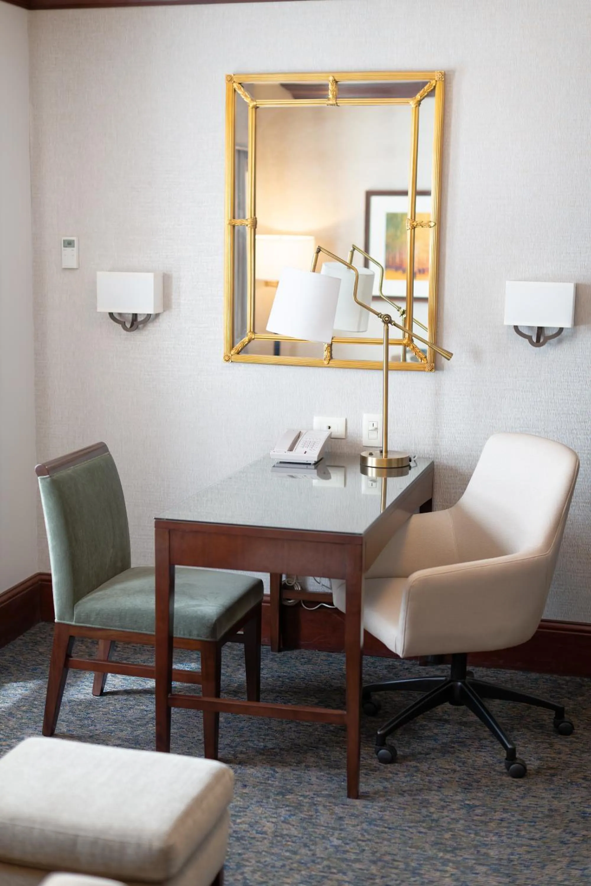 Seating area in The Towers at The Kahler Grand