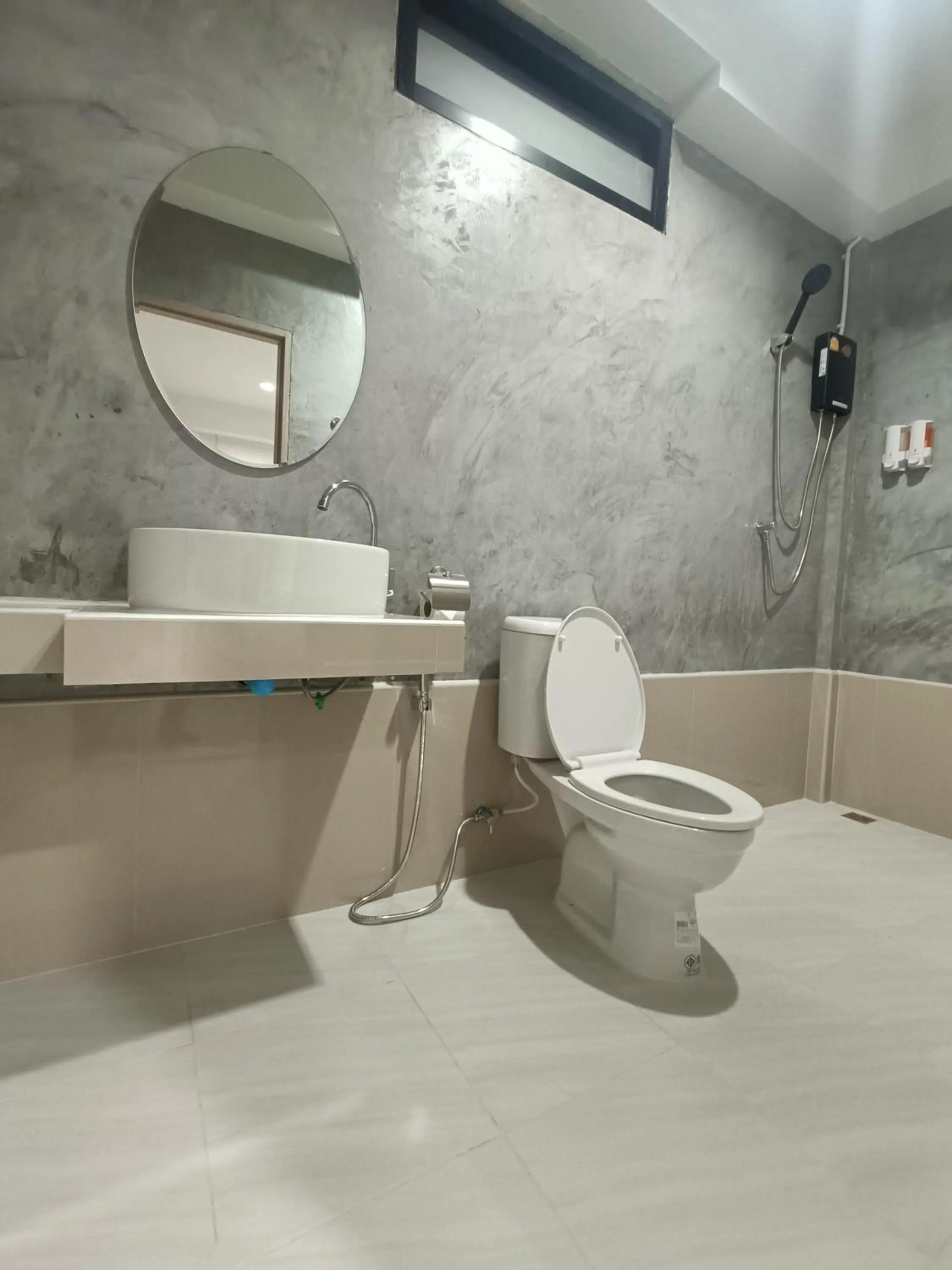 Bathroom in Lanta Para hut