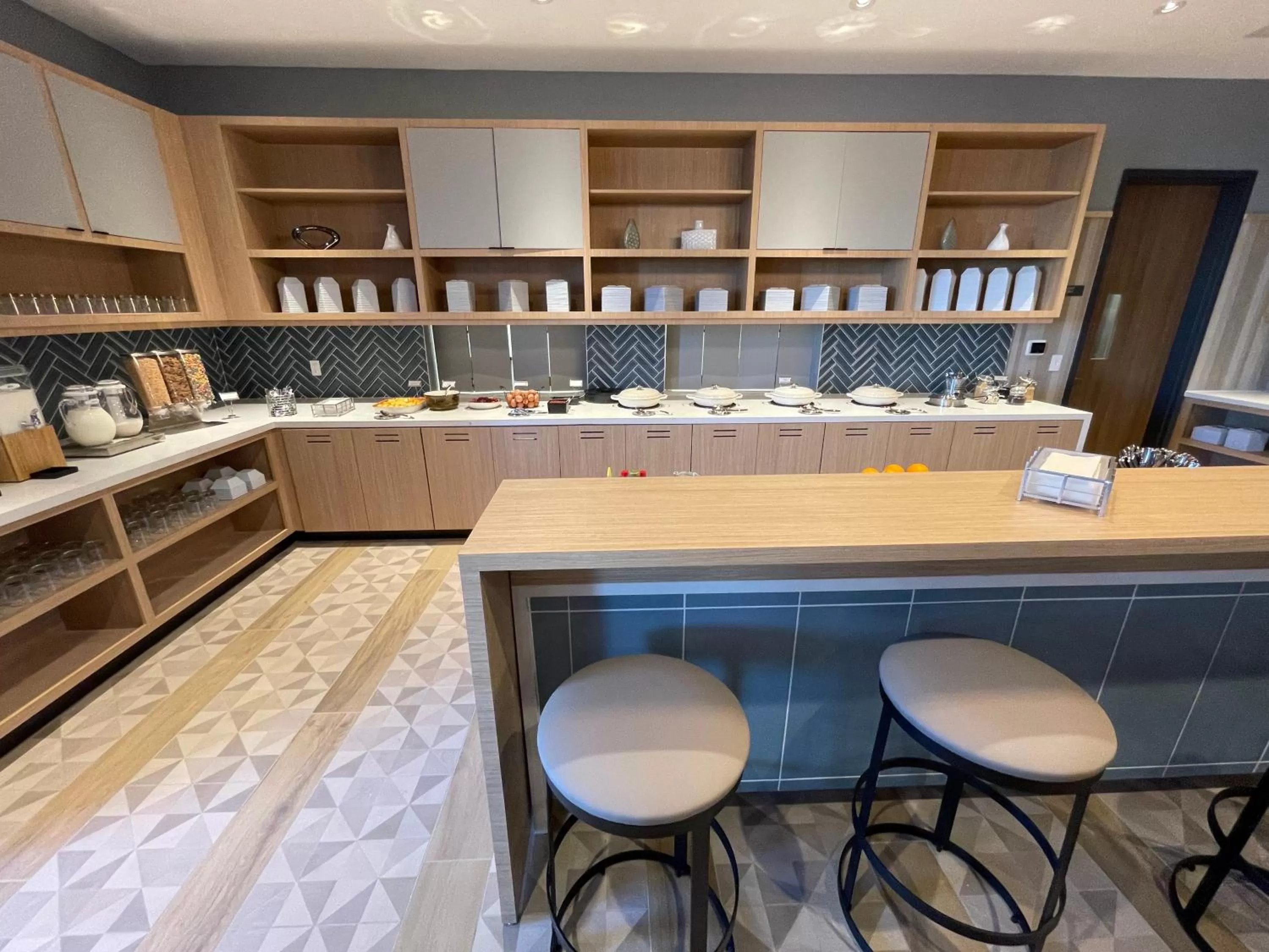 Breakfast in Hyatt Place Melbourne Airport, Fl