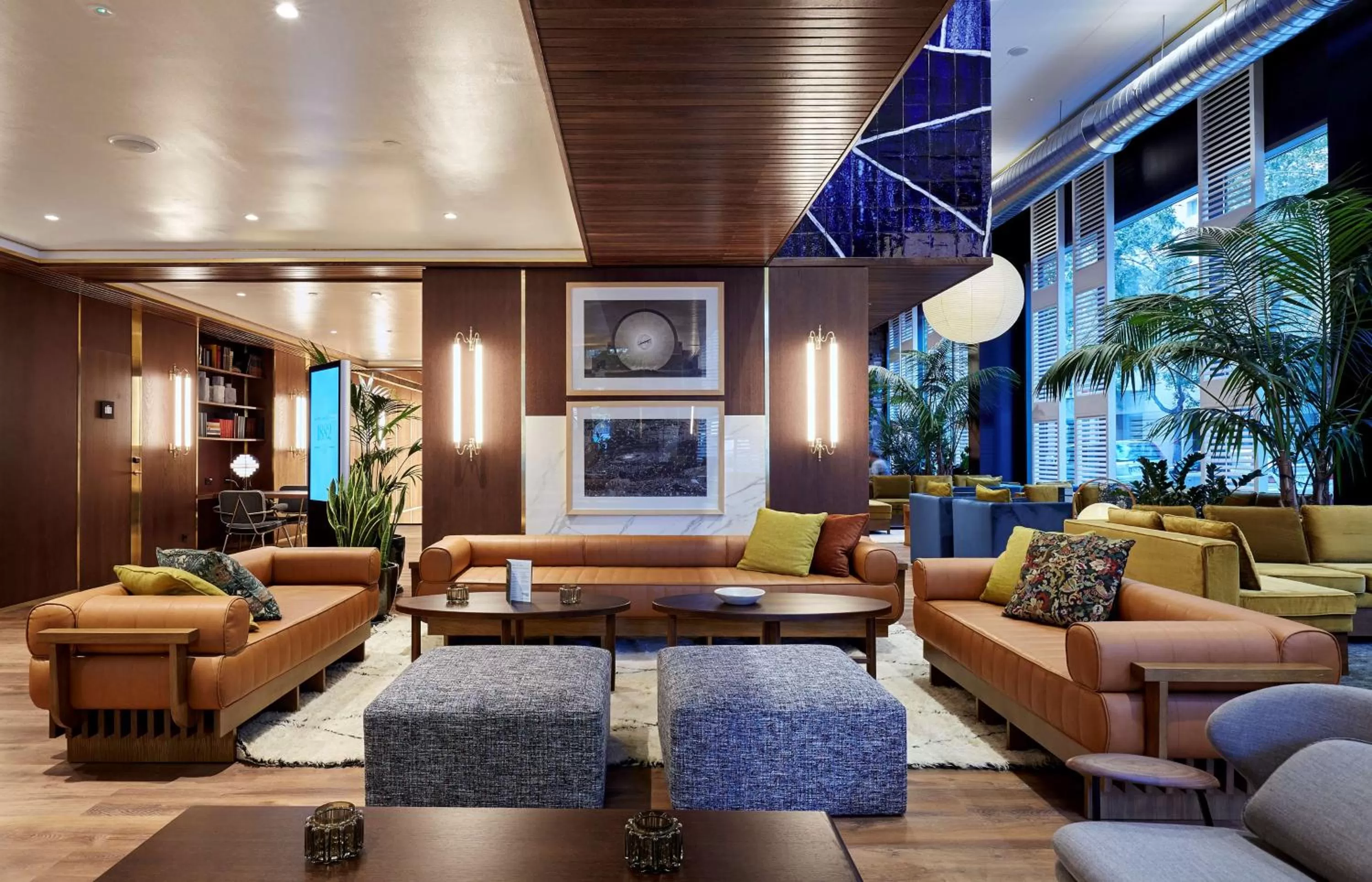 Lobby or reception in Radisson Blu 1882 Hotel, Barcelona Sagrada Familia