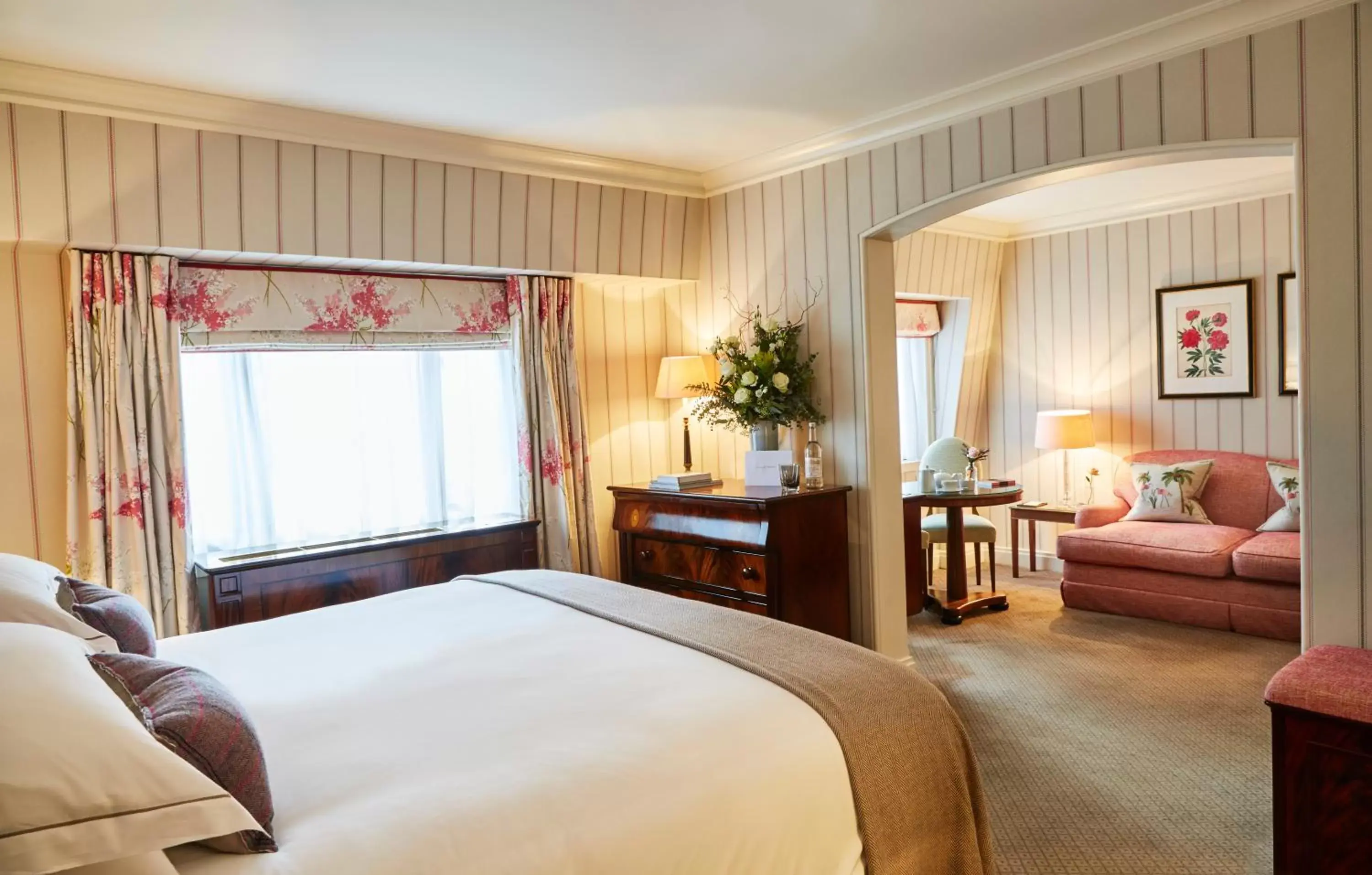 Junior Suite in The Capital Hotel, Apartments & Townhouse Junior Suite in The Capital Hotel, Apartments & Townhouse