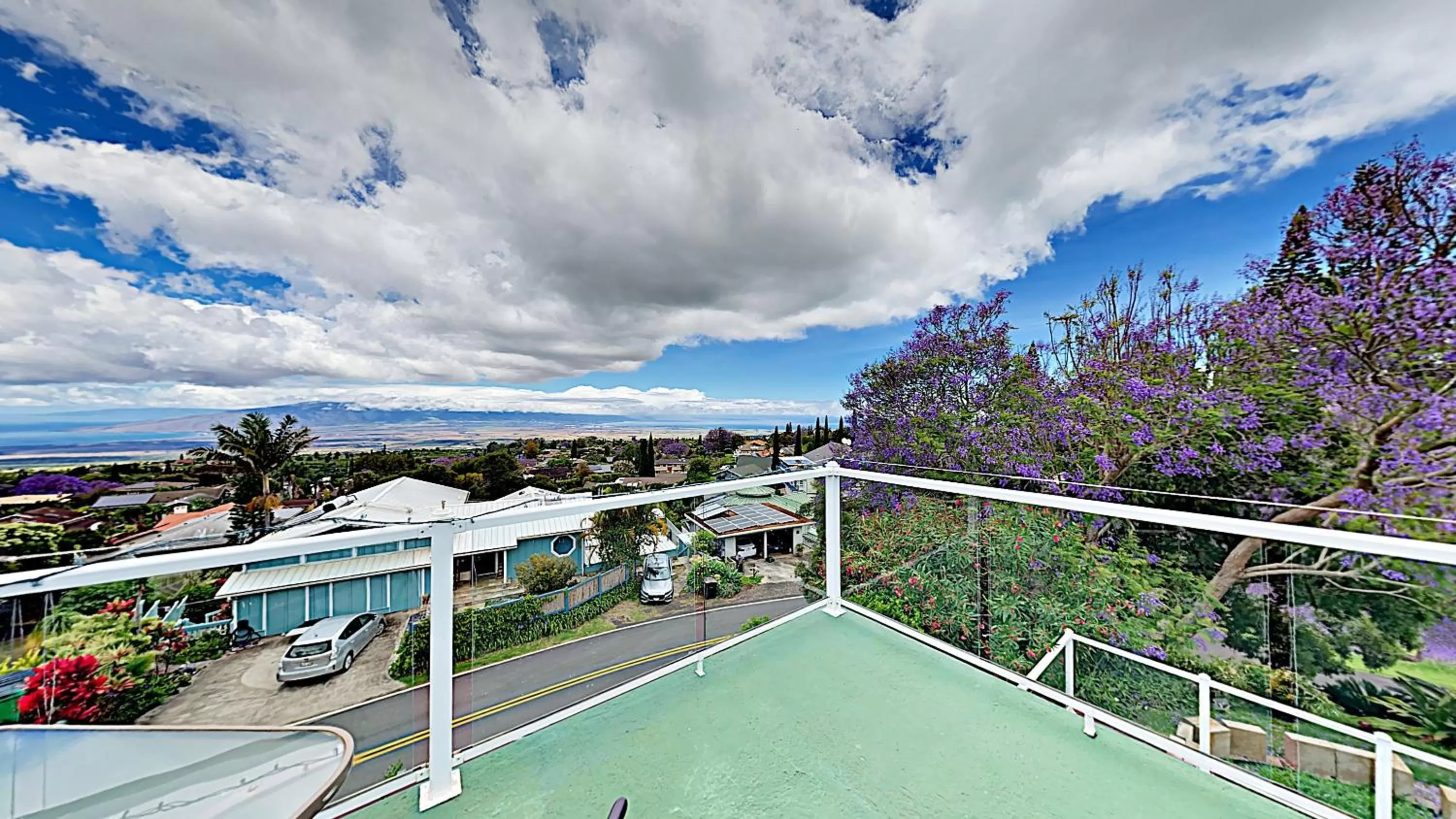 Balcony/Terrace in Ha'le Kiana