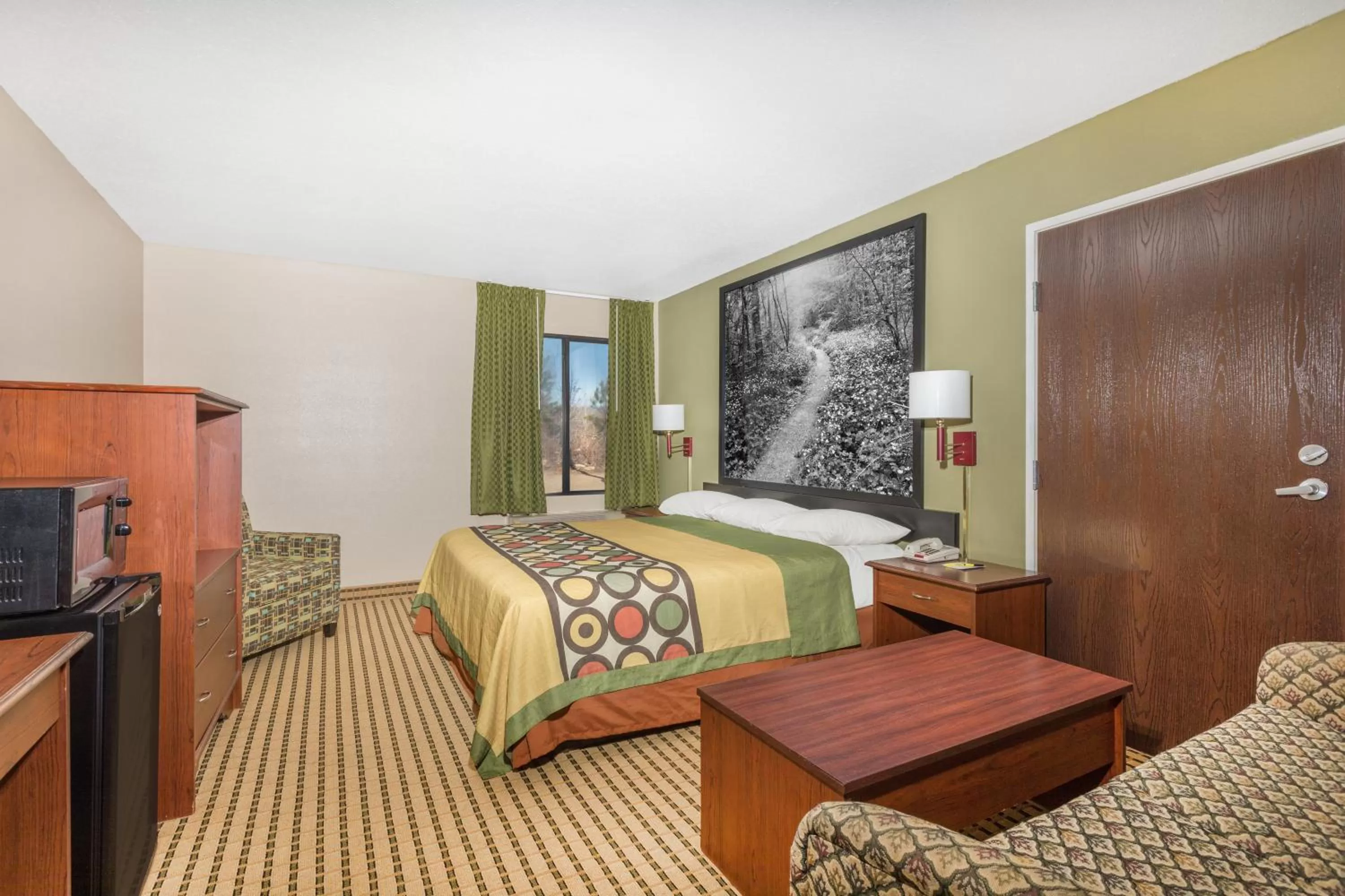 Bedroom in Super 8 by Wyndham Dawsonville