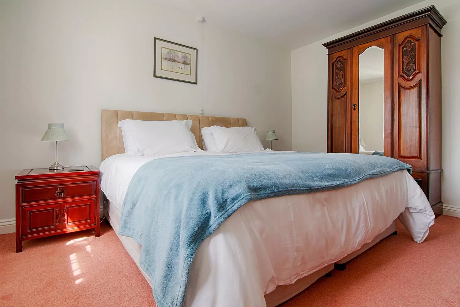 Bedroom in Leworthy Farmhouse Bed and Breakfast