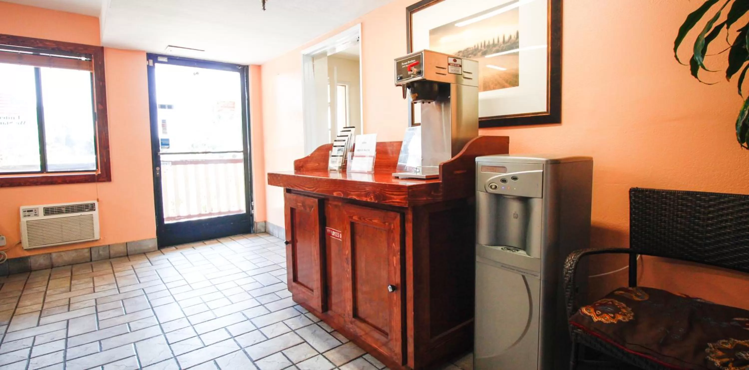 Lobby or reception in Heritage Inn La Mesa