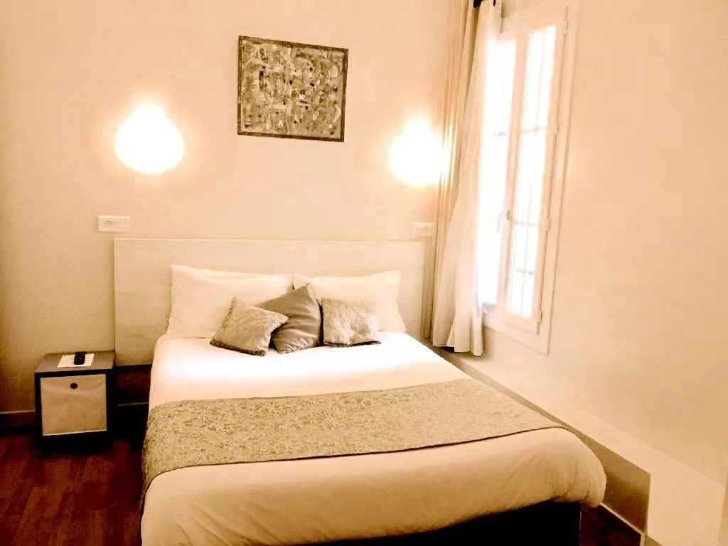 Bed in Hôtel Vendôme