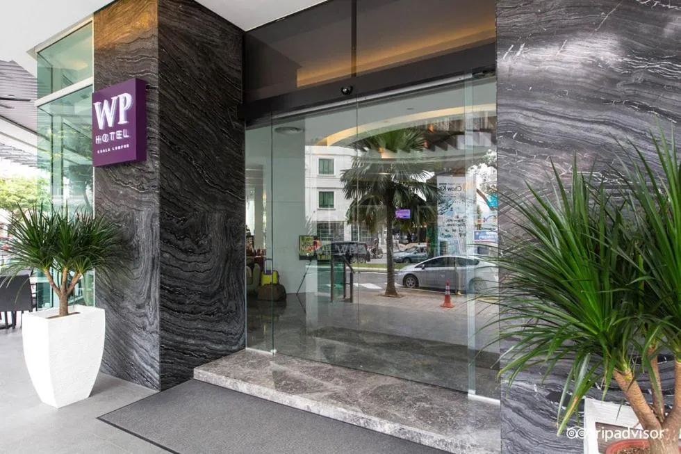 Facade/entrance in WP Hotel