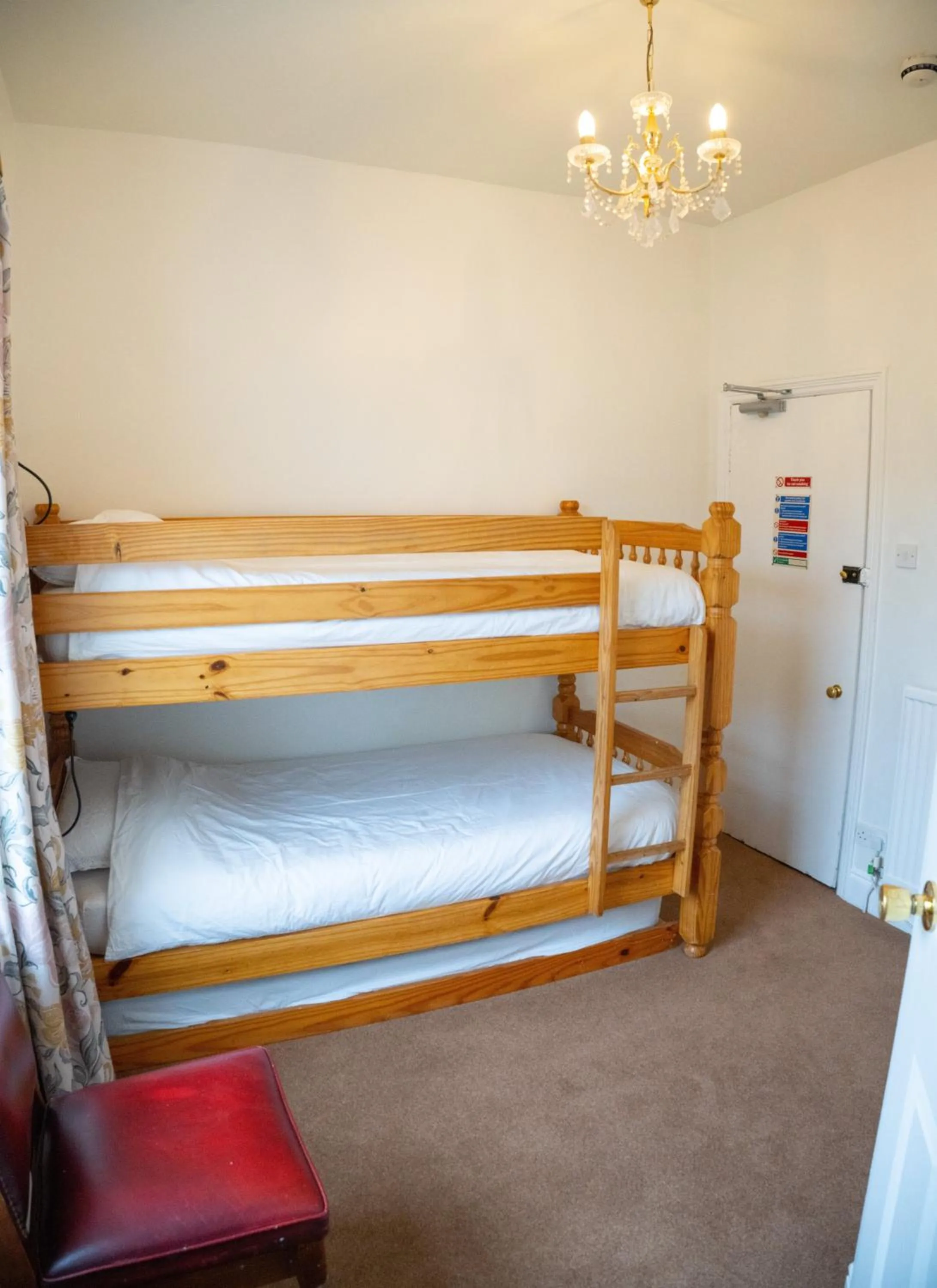 Photo of the whole room, Bed in Llandudno Hostel