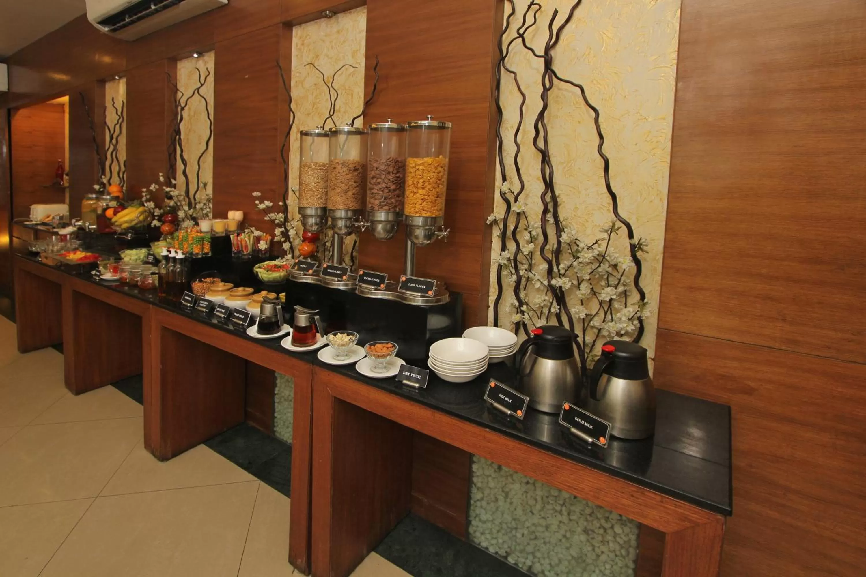 Breakfast in Hotel Phoenix Koregaon Park