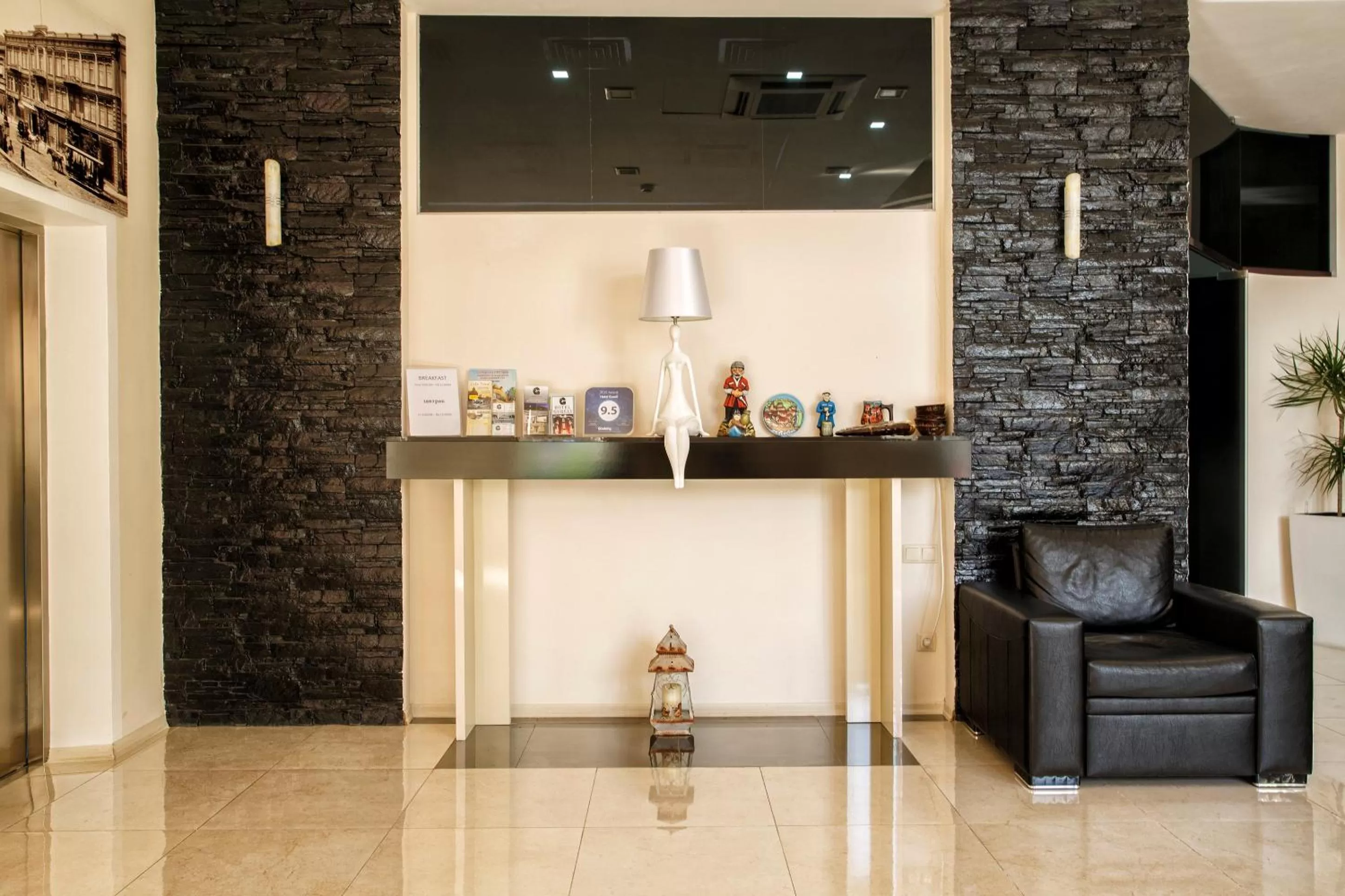 Lobby or reception in Hotel Gureli