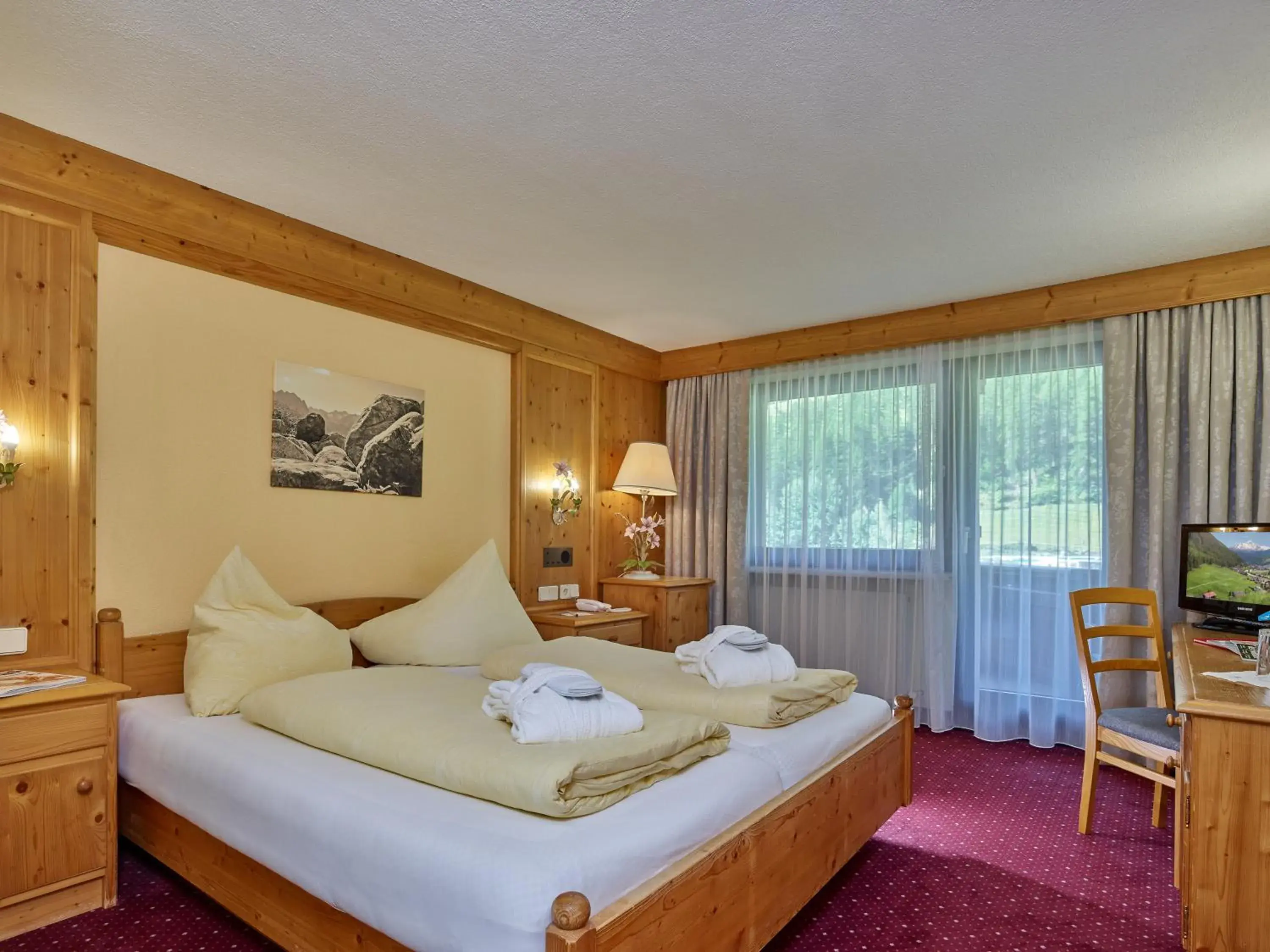 Standard Double Room in Hotel Erhart Sölden Standard Double Room in Hotel Erhart Sölden