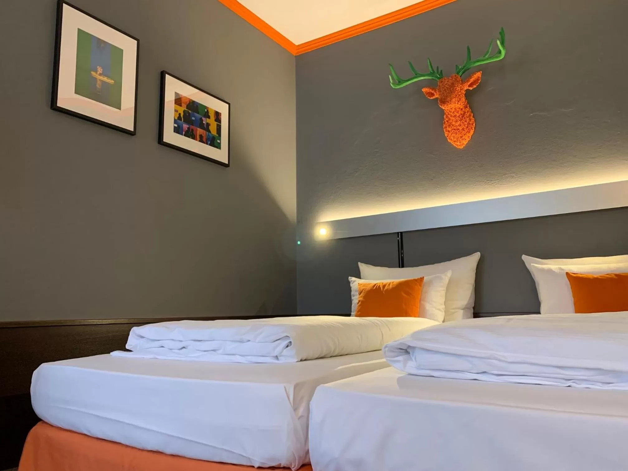 Bed in Hotel Maxplatz