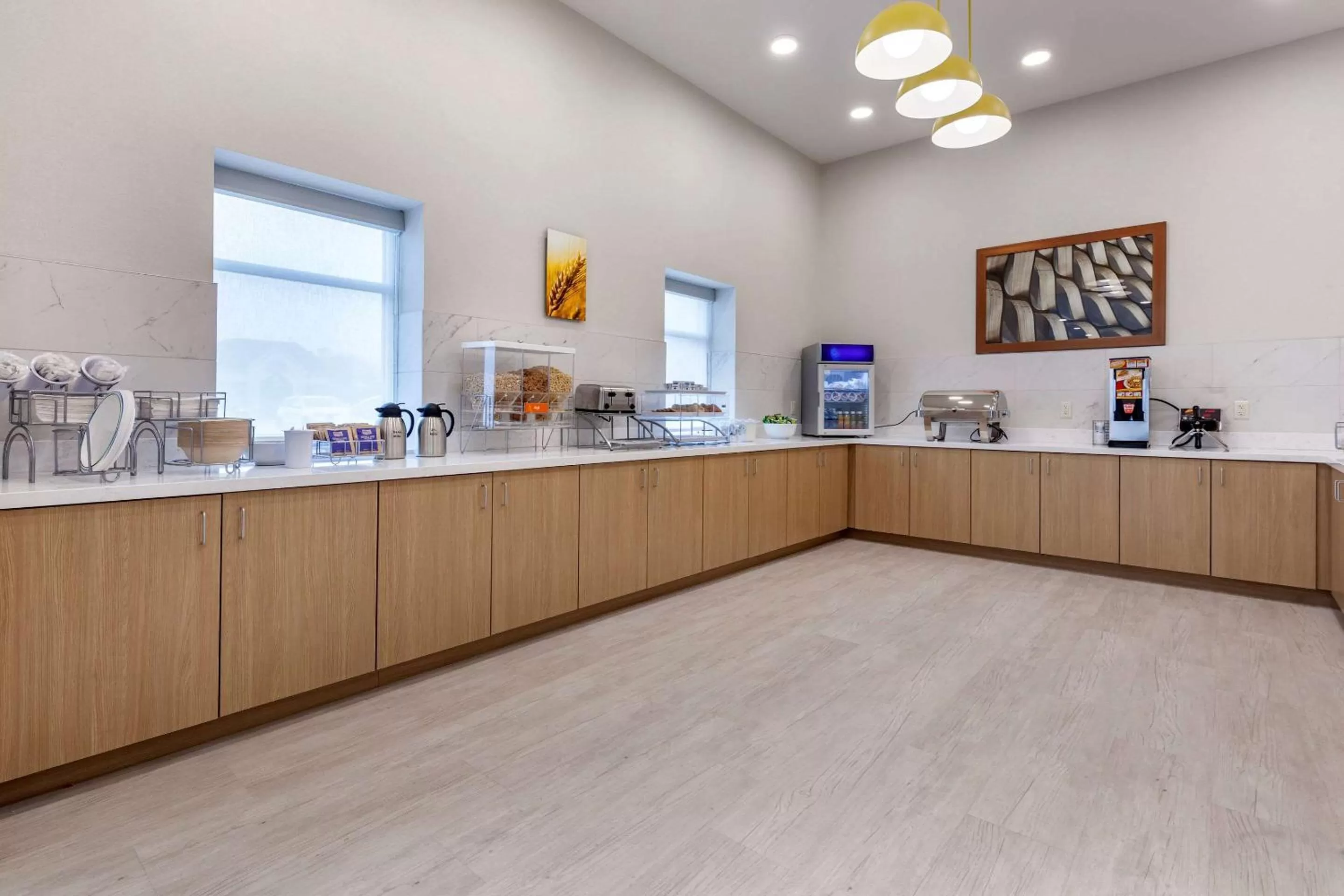 Restaurant/places to eat in Comfort Suites Cottage Grove-Madison