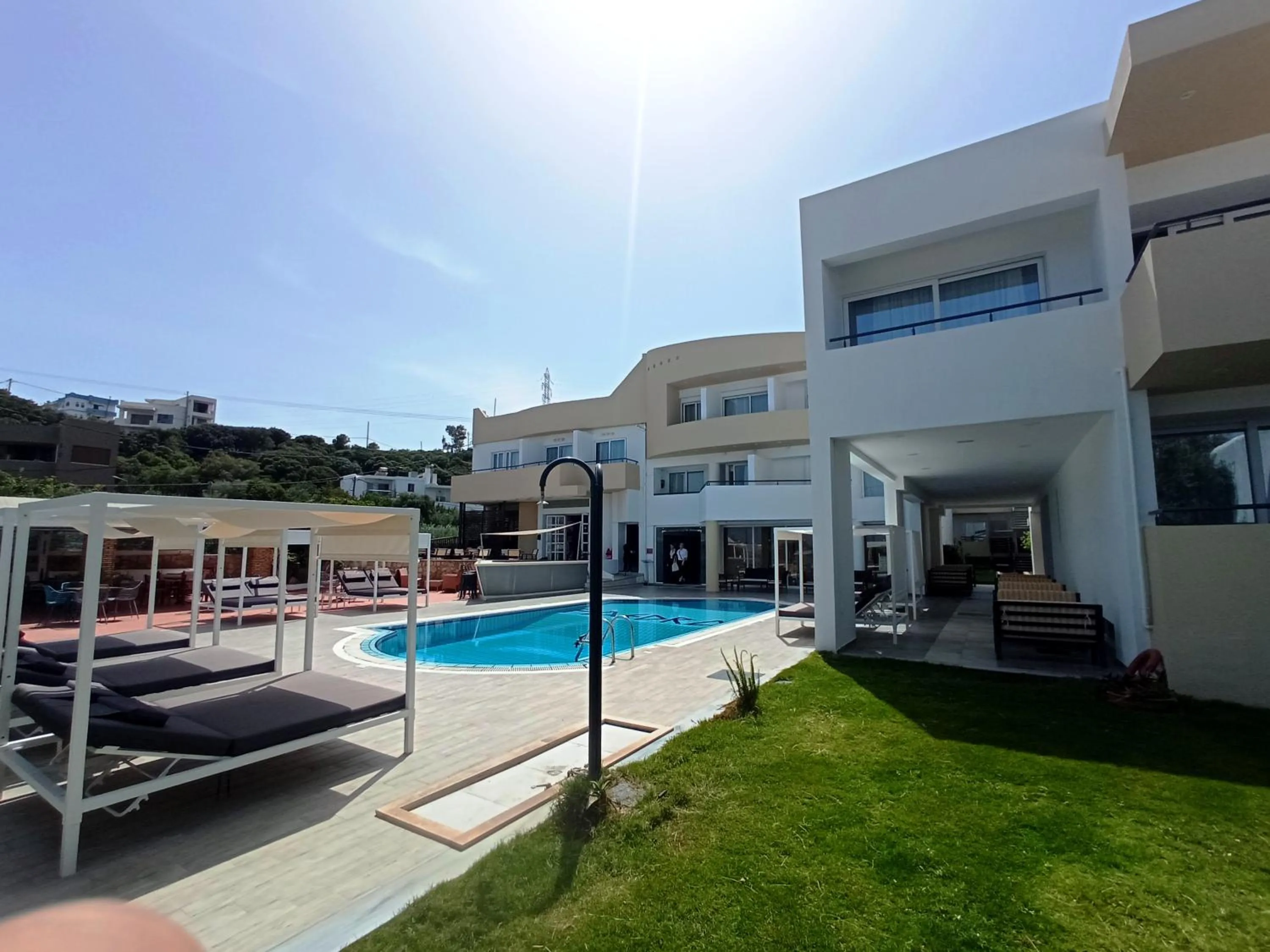 Property building in Faedra Beach