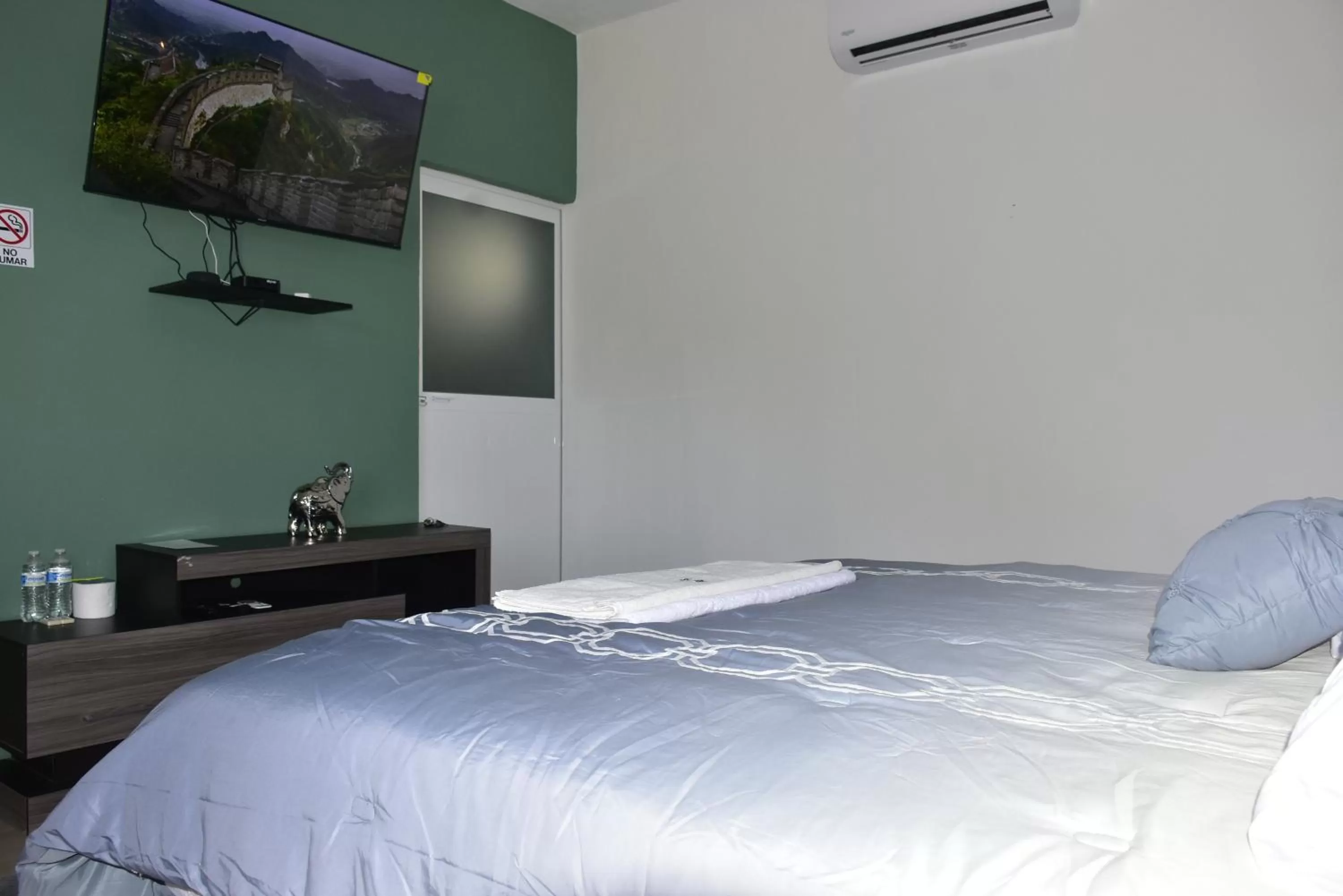 Bed in Hotel Bacaanda