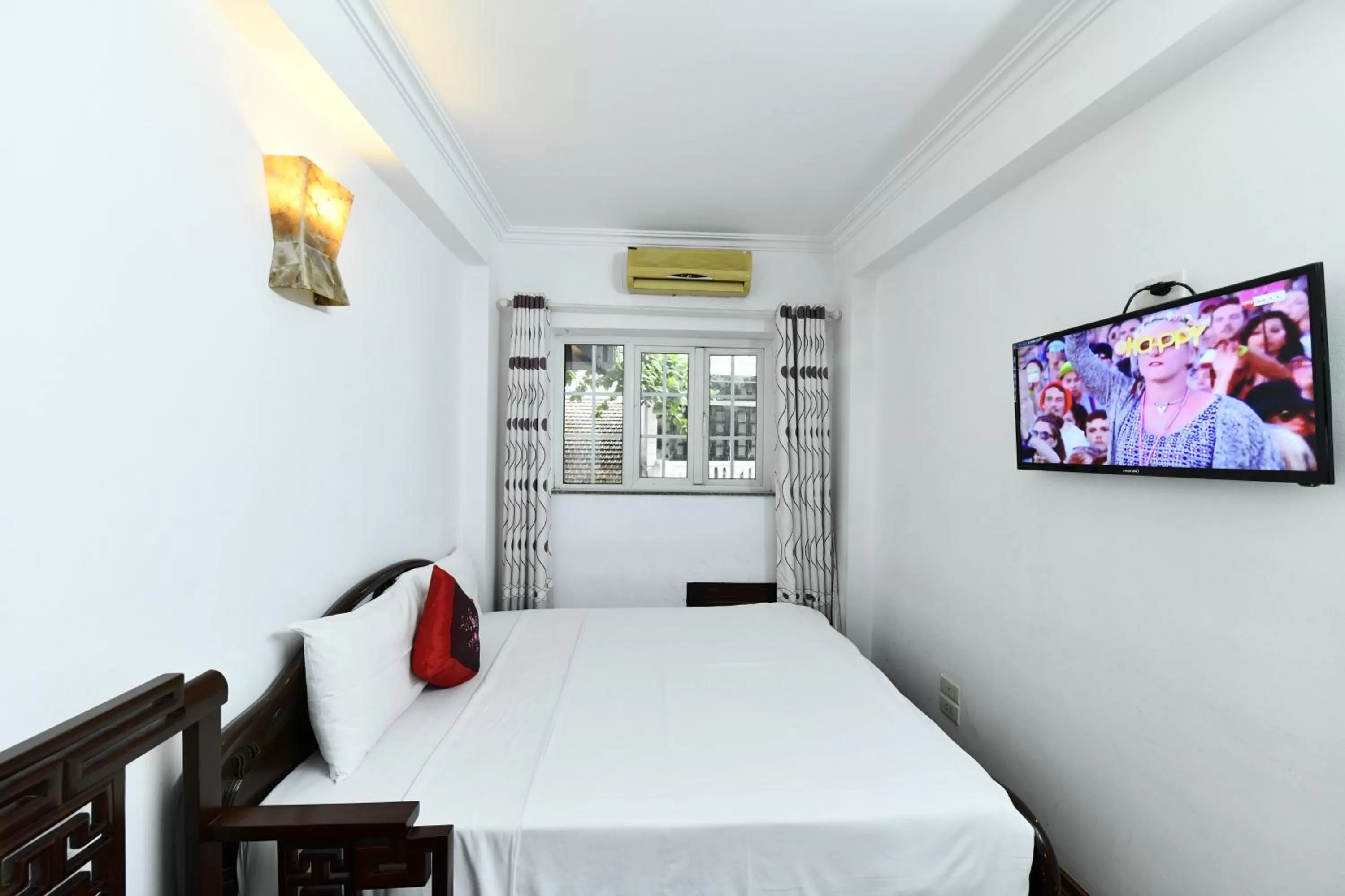 Bed in Phoenix Legend Hotel Hanoi