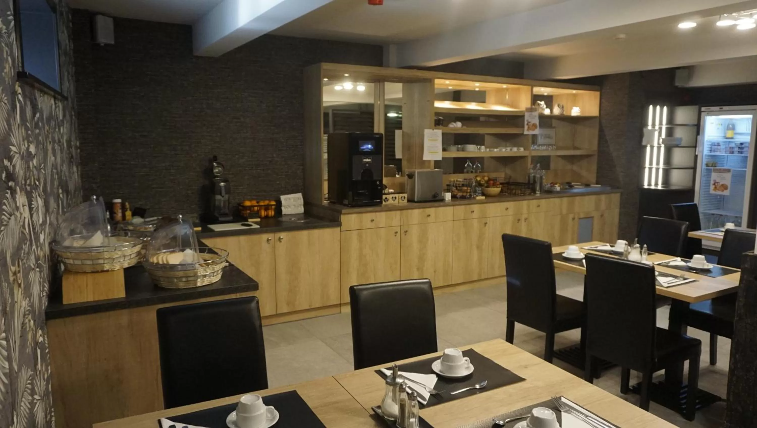 Breakfast in Hotel Saint Daniel