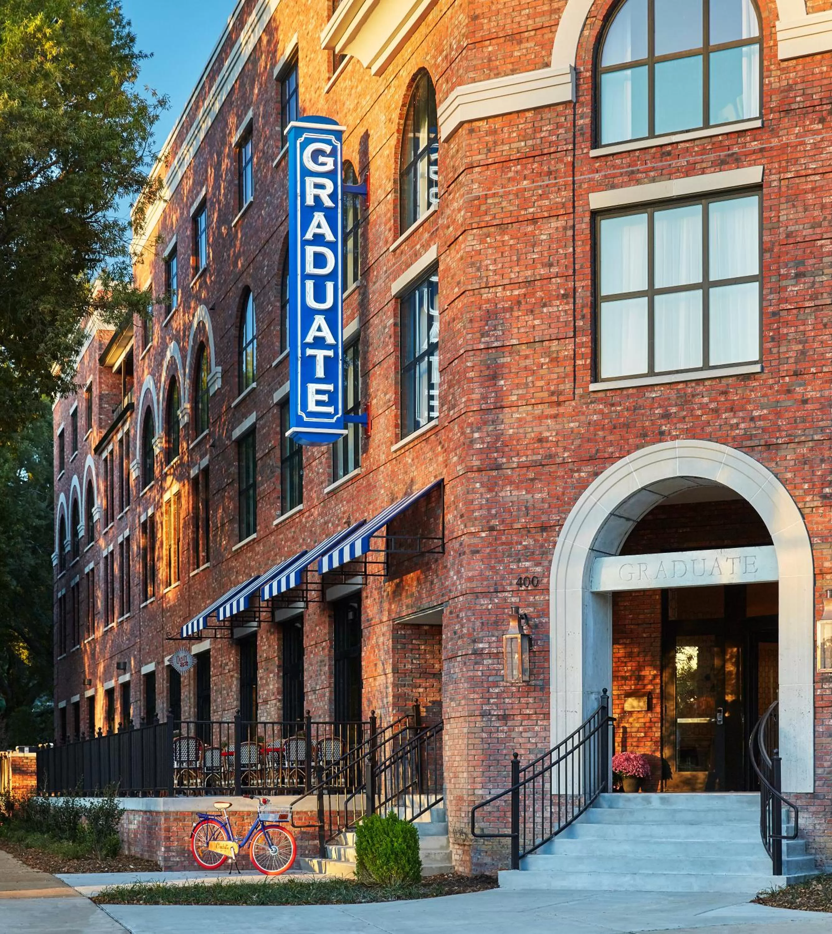 Property building in Graduate by Hilton Oxford