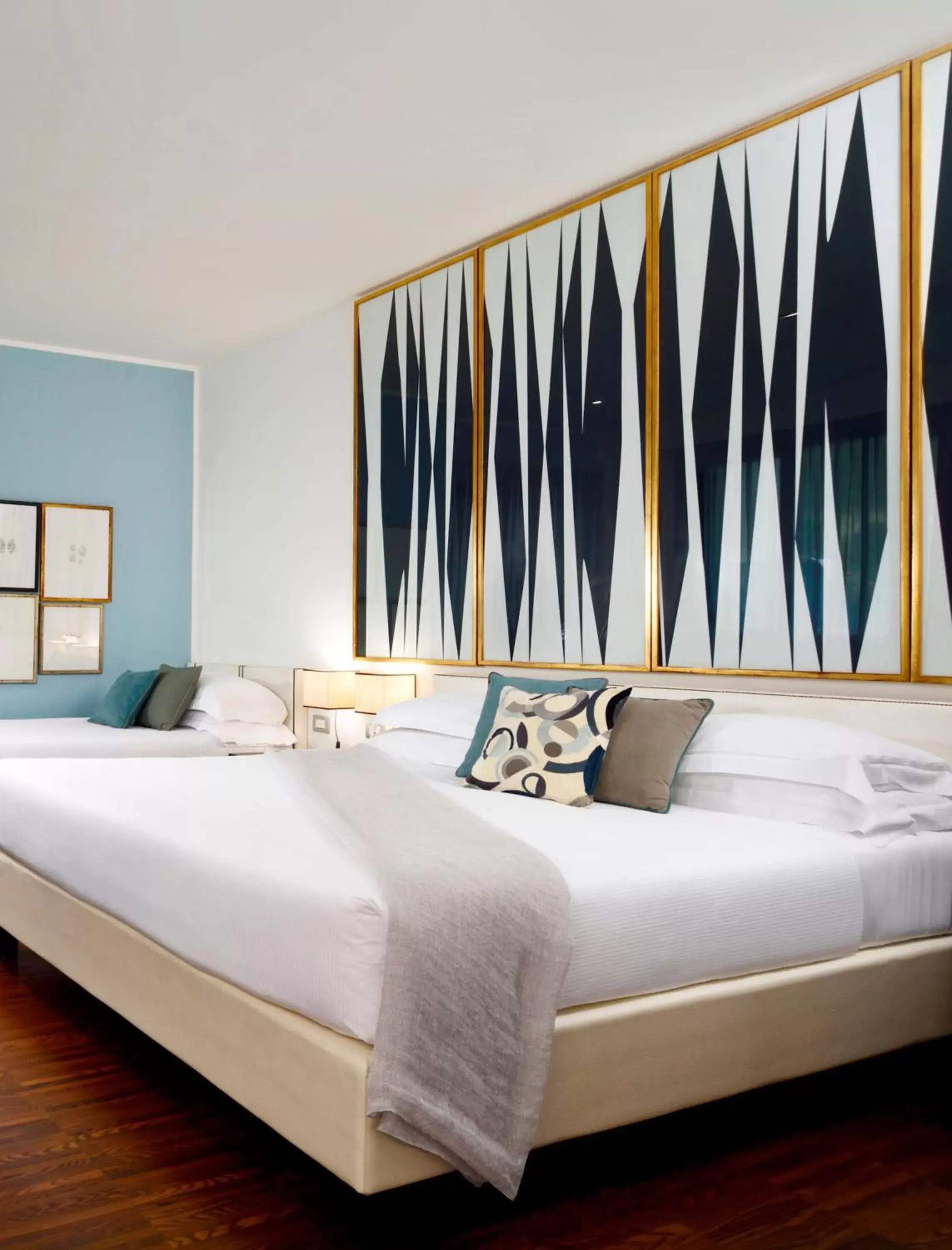 Quadruple Room in Hotel Pulitzer Quadruple Room in Hotel Pulitzer