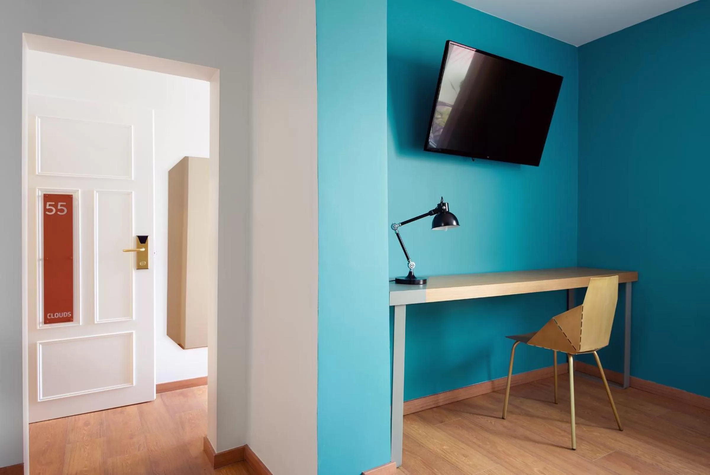 TV and multimedia in Colors Urban Hotel Thessaloniki