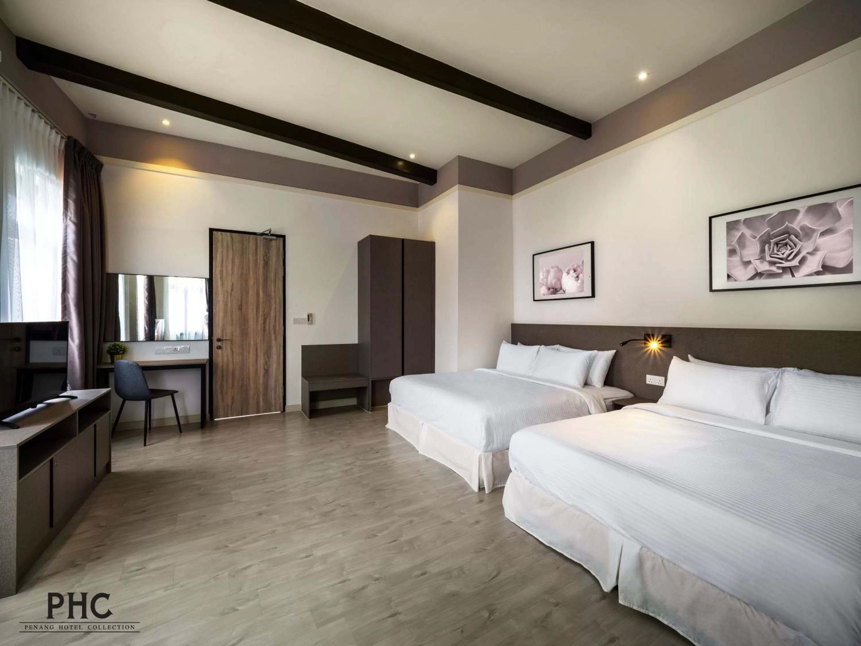 Bedroom, Bed in Hutton Central Hotel Managed by The Ascott Limited