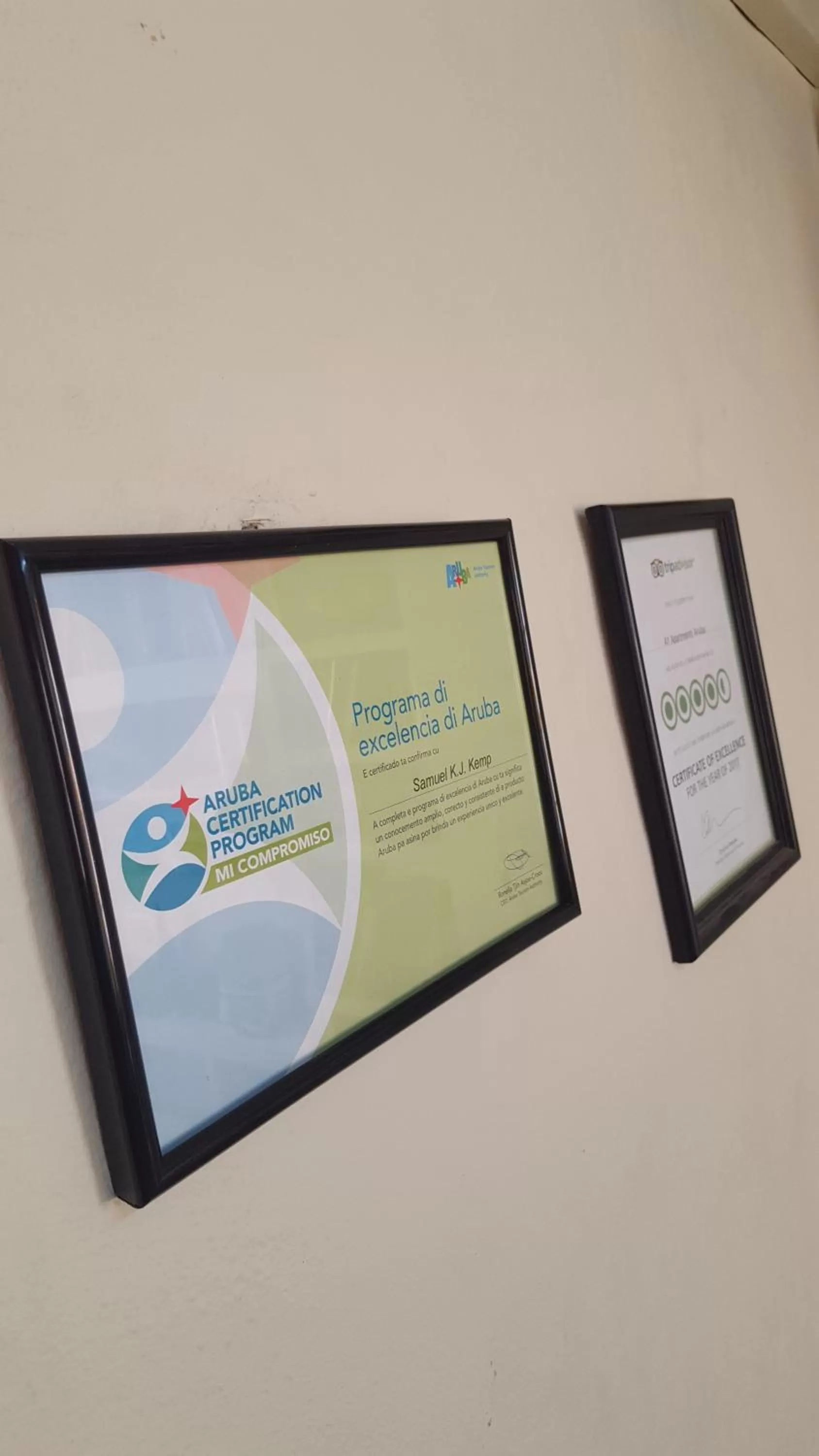 Logo/Certificate/Sign in A1 Apartments Aruba