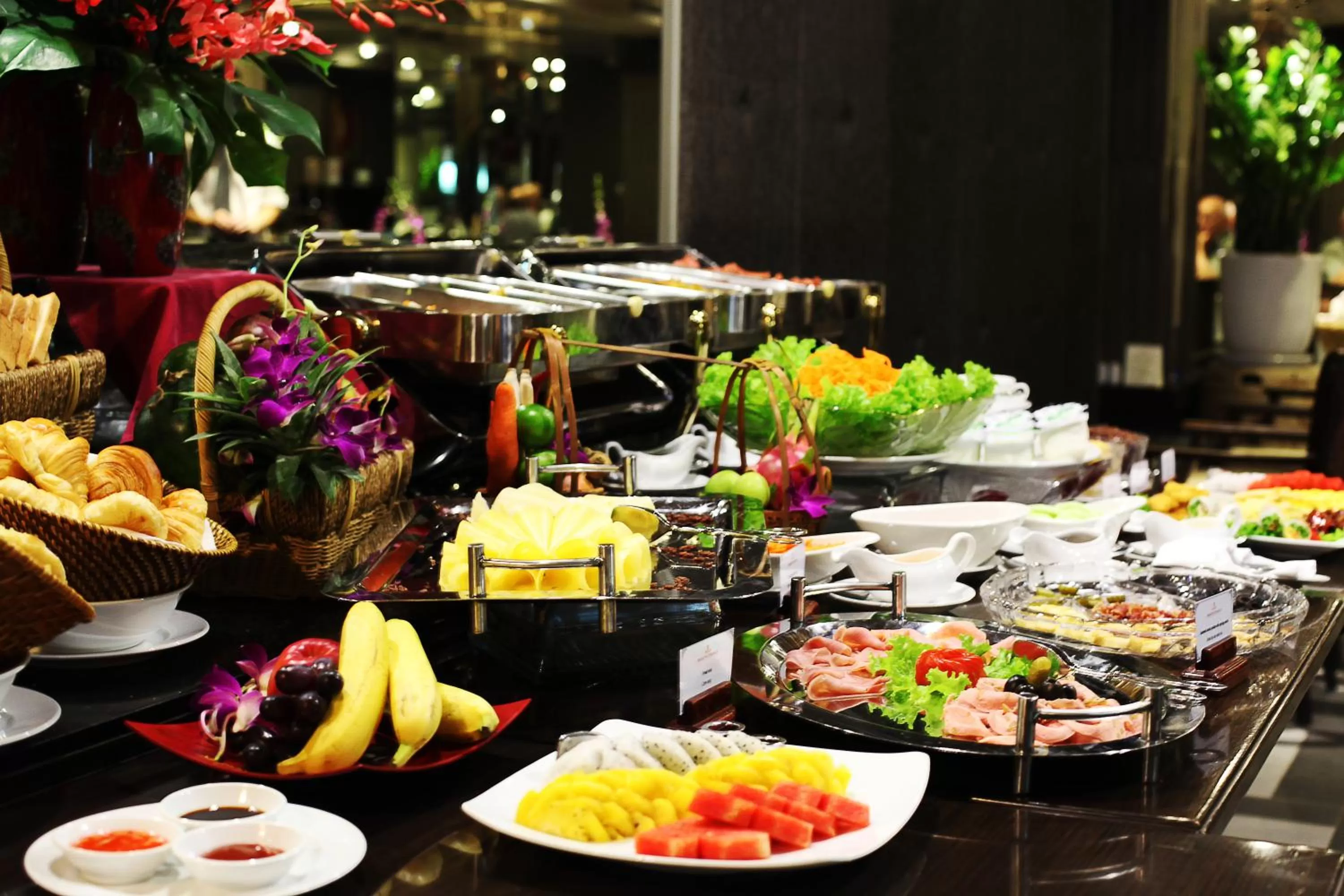 Food and drinks in Classy Holiday Hotel & Spa
