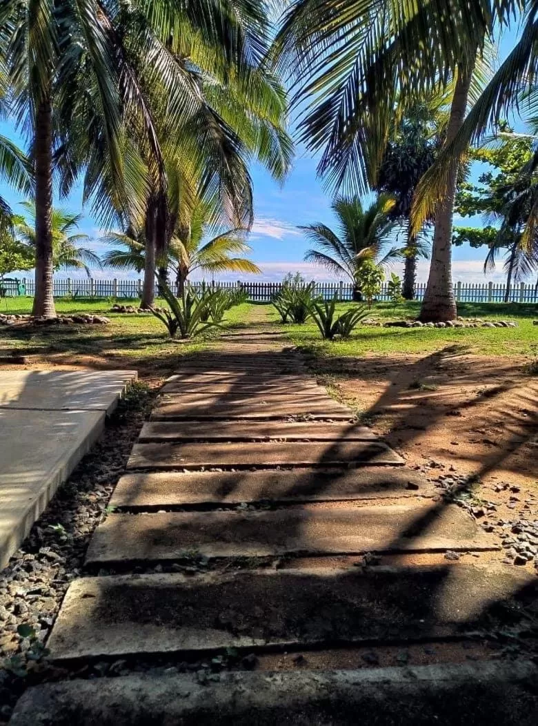 Pearl Oceanic Resort - Trincomalee