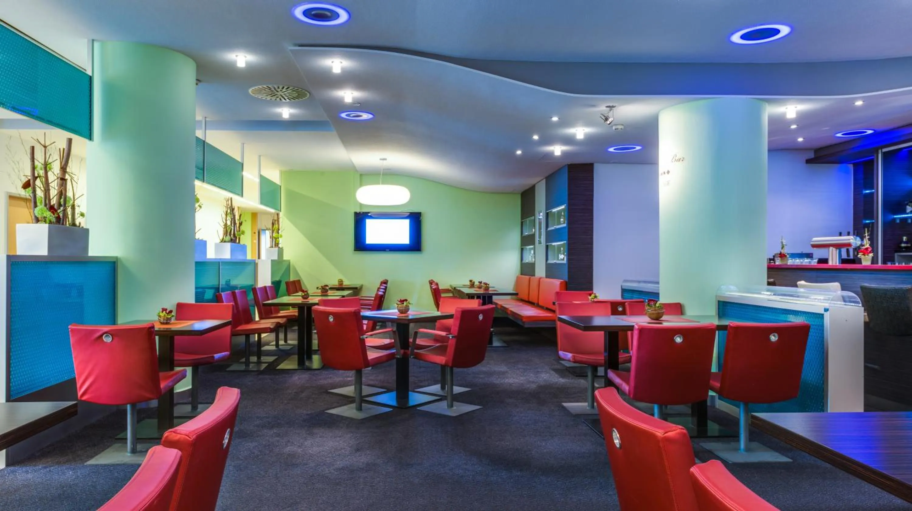 Restaurant/places to eat in Novina Hotel Wöhrdersee Nürnberg City