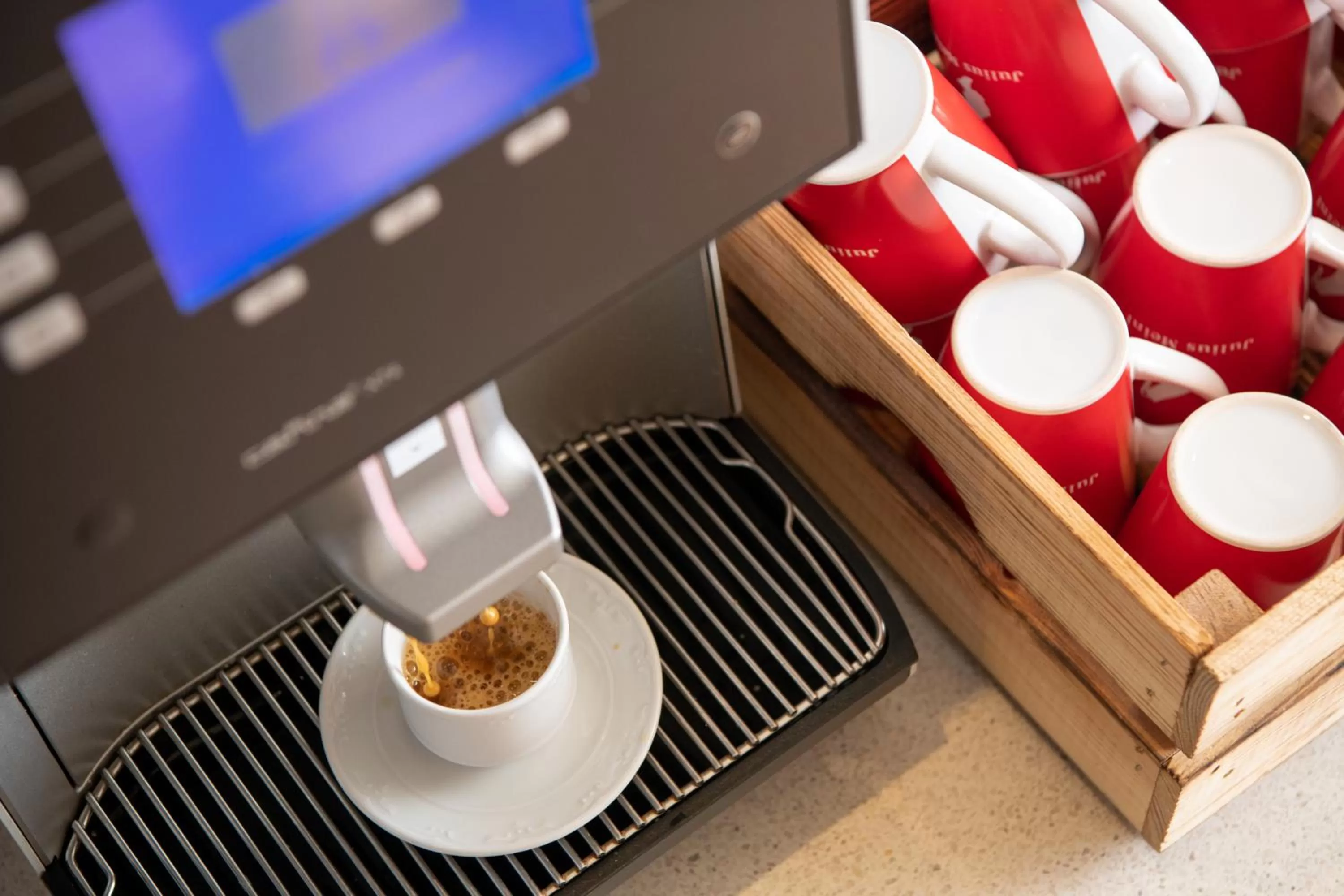 Coffee/tea facilities in Familienhotel Central