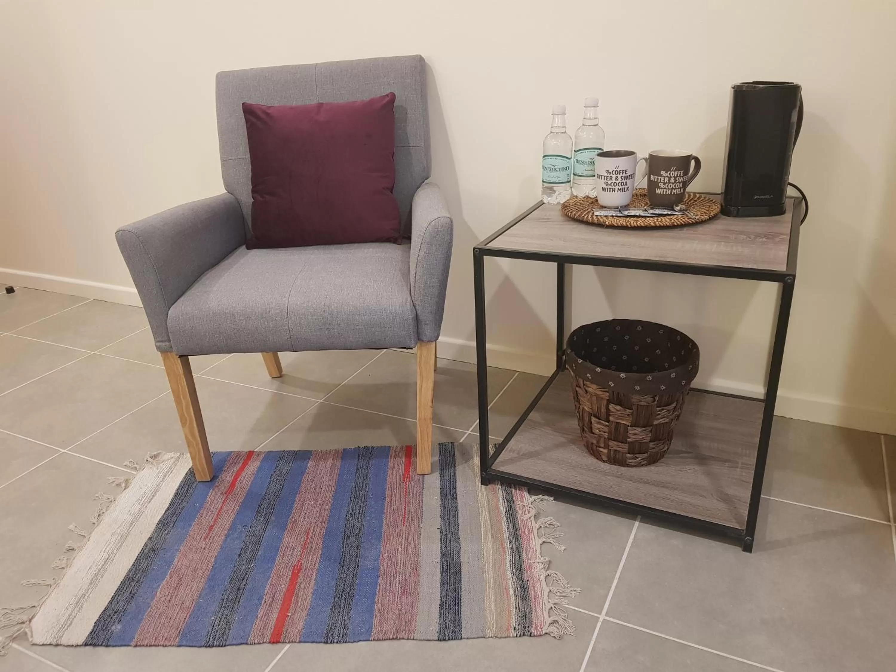 Coffee/tea facilities, Seating Area in Hotel Casa Verde
