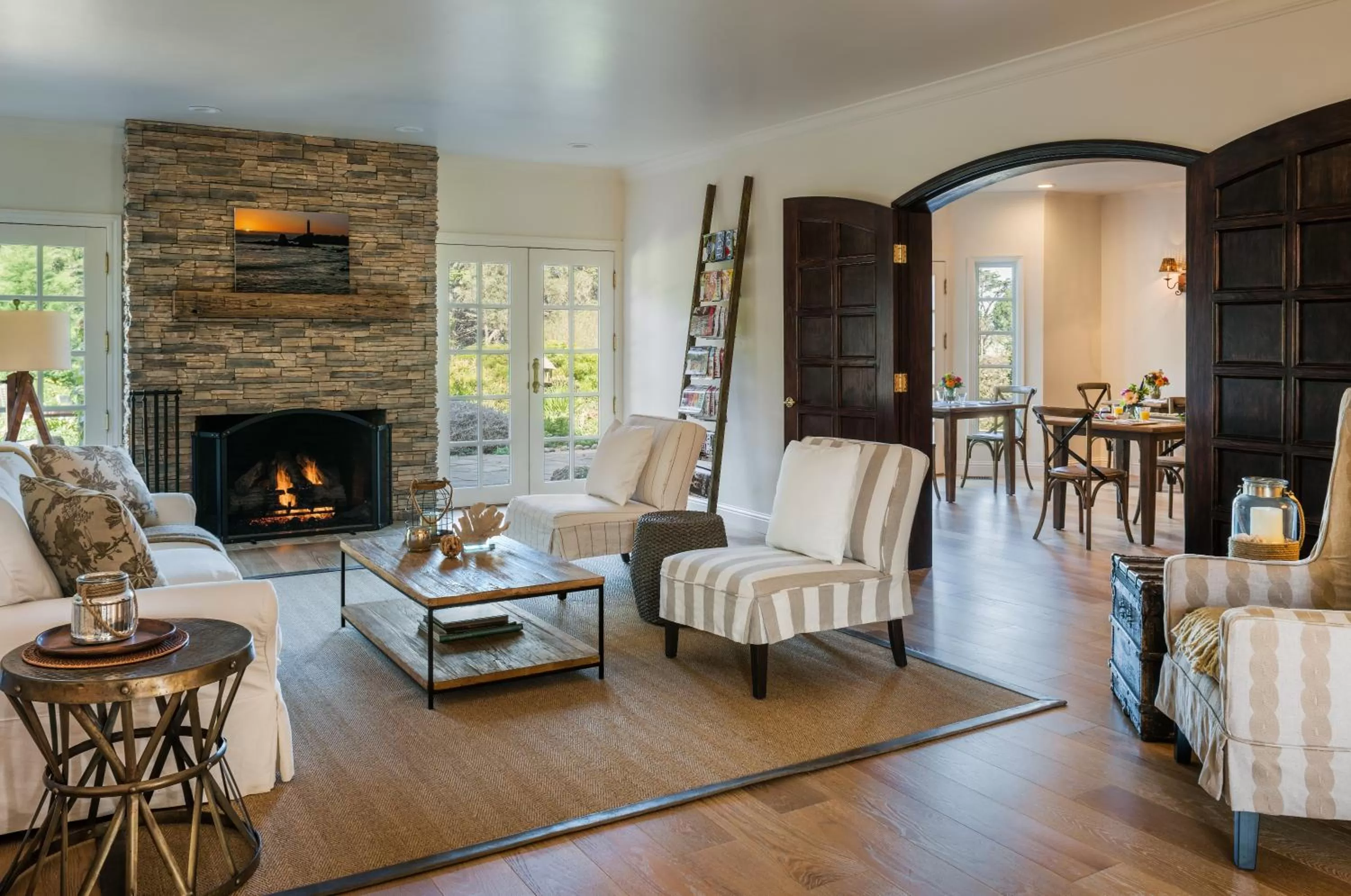 Facade/entrance in Seal Cove Inn