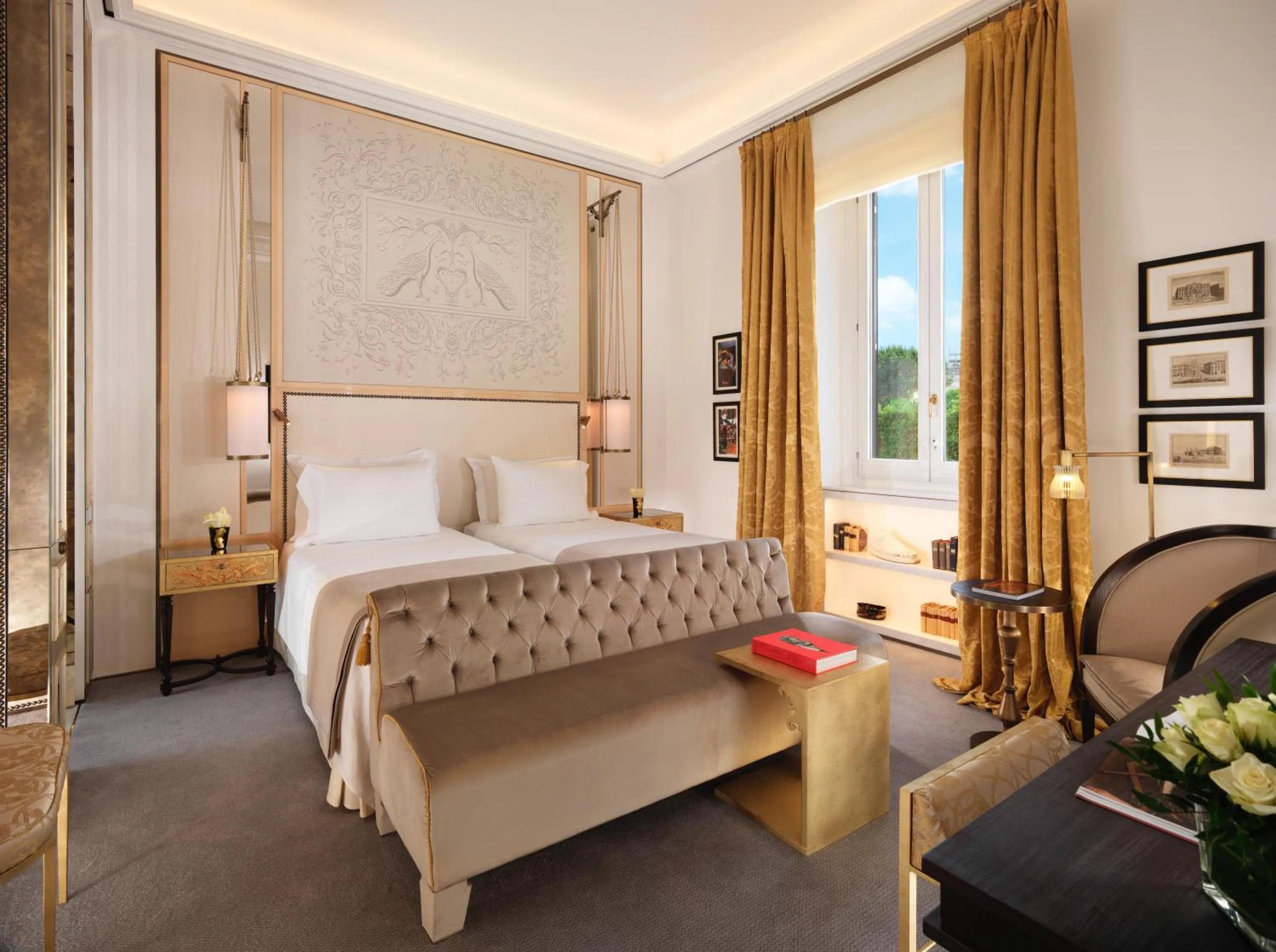 Bedroom, Bed in Hotel Eden - Dorchester Collection