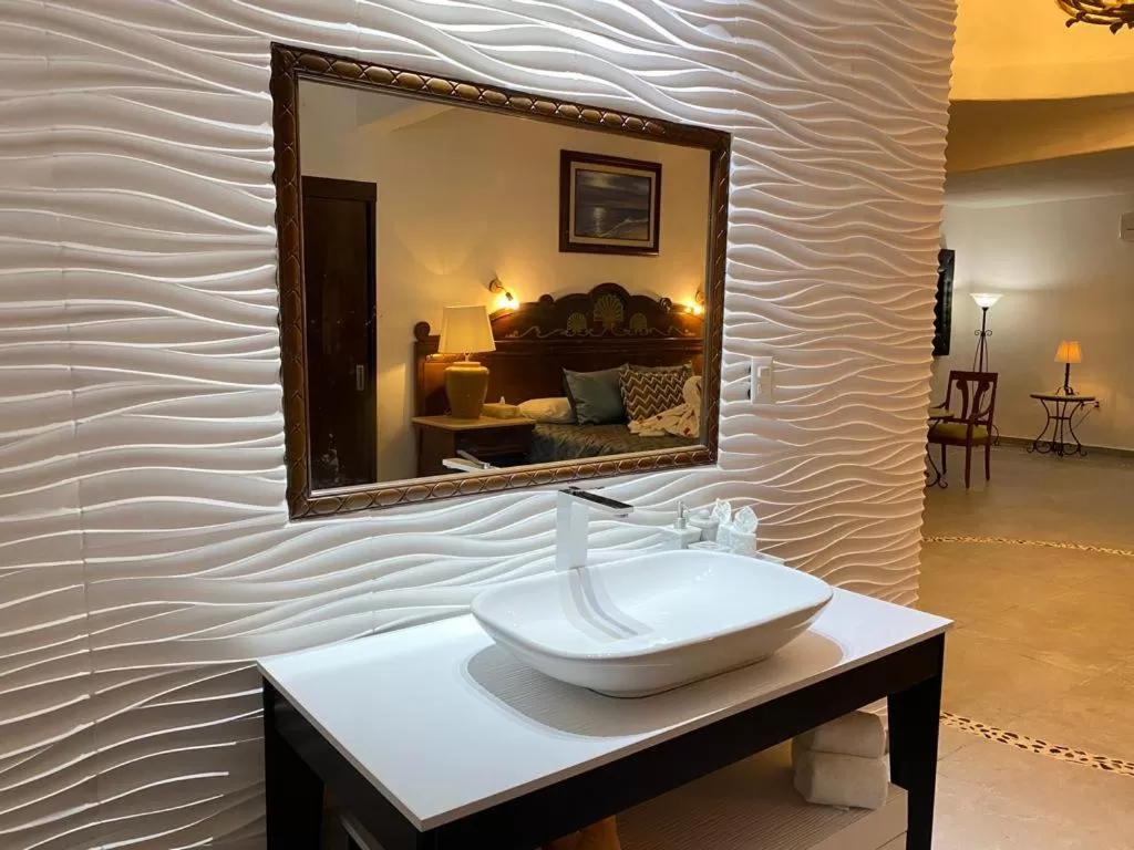 Bathroom in Tsaakik Jungle Hotel & Spa