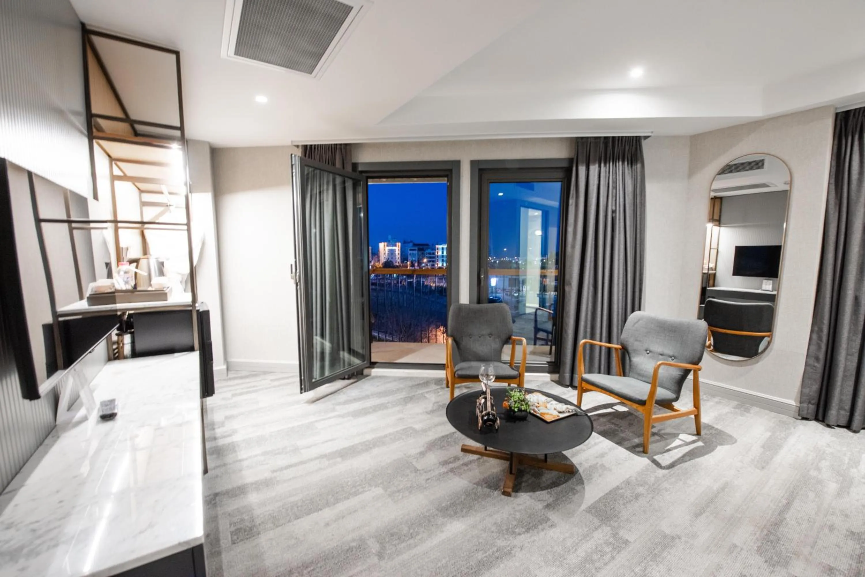 TV and multimedia in Dosso Dossi Hotels Yenikapı